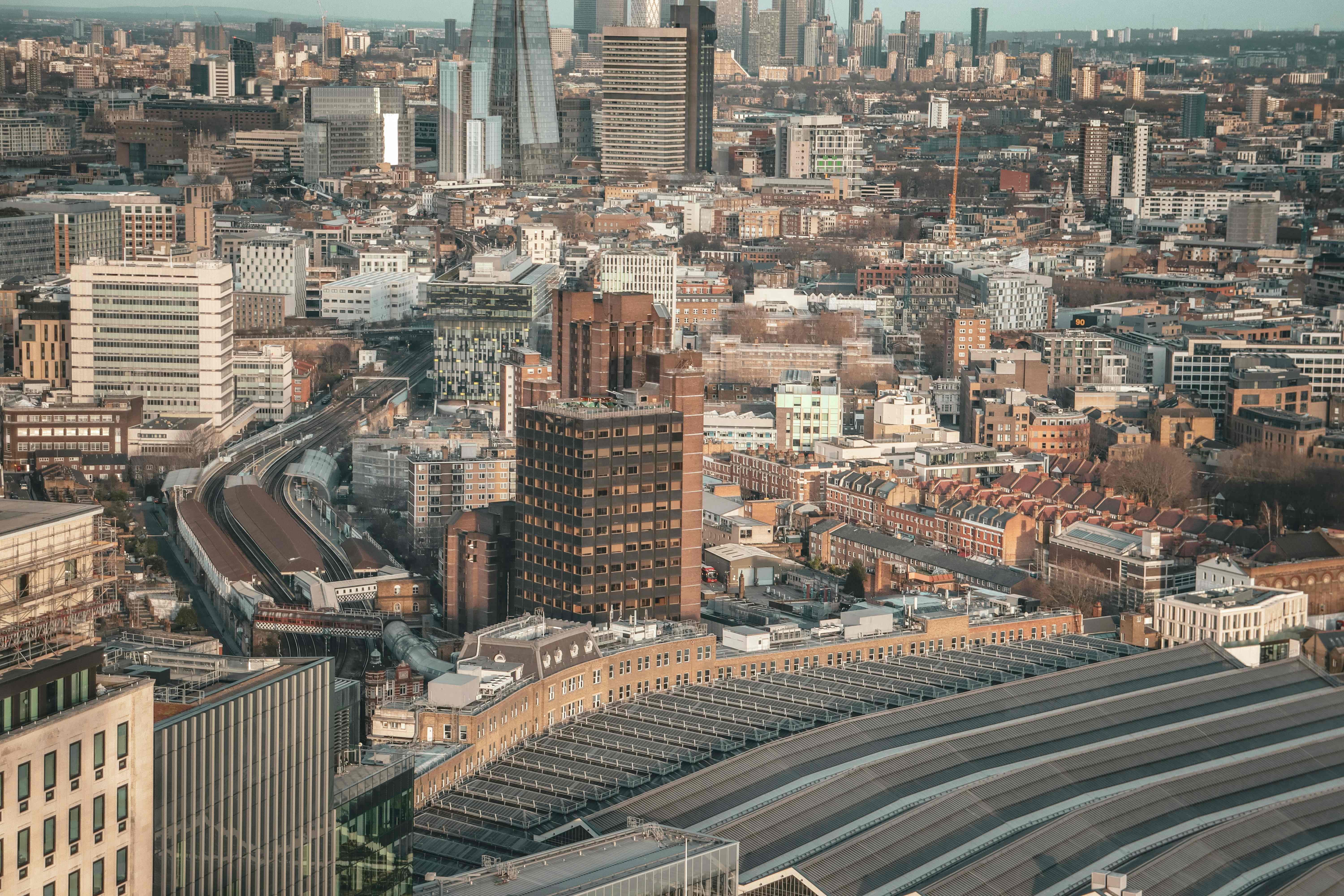 在英國，花多少錢才能買得到一套物業？