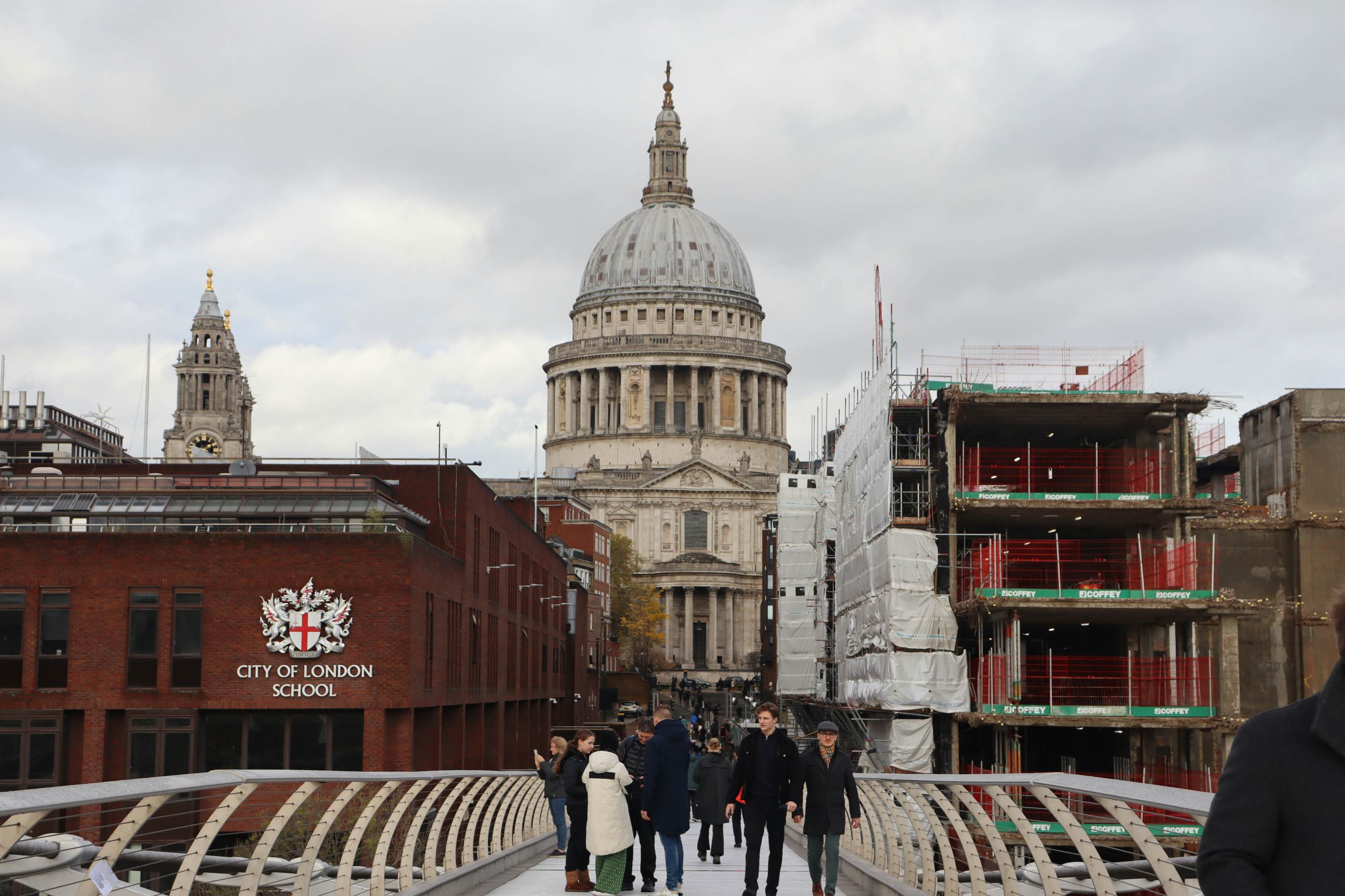 英國房產裝潢指南:注意事項與技巧