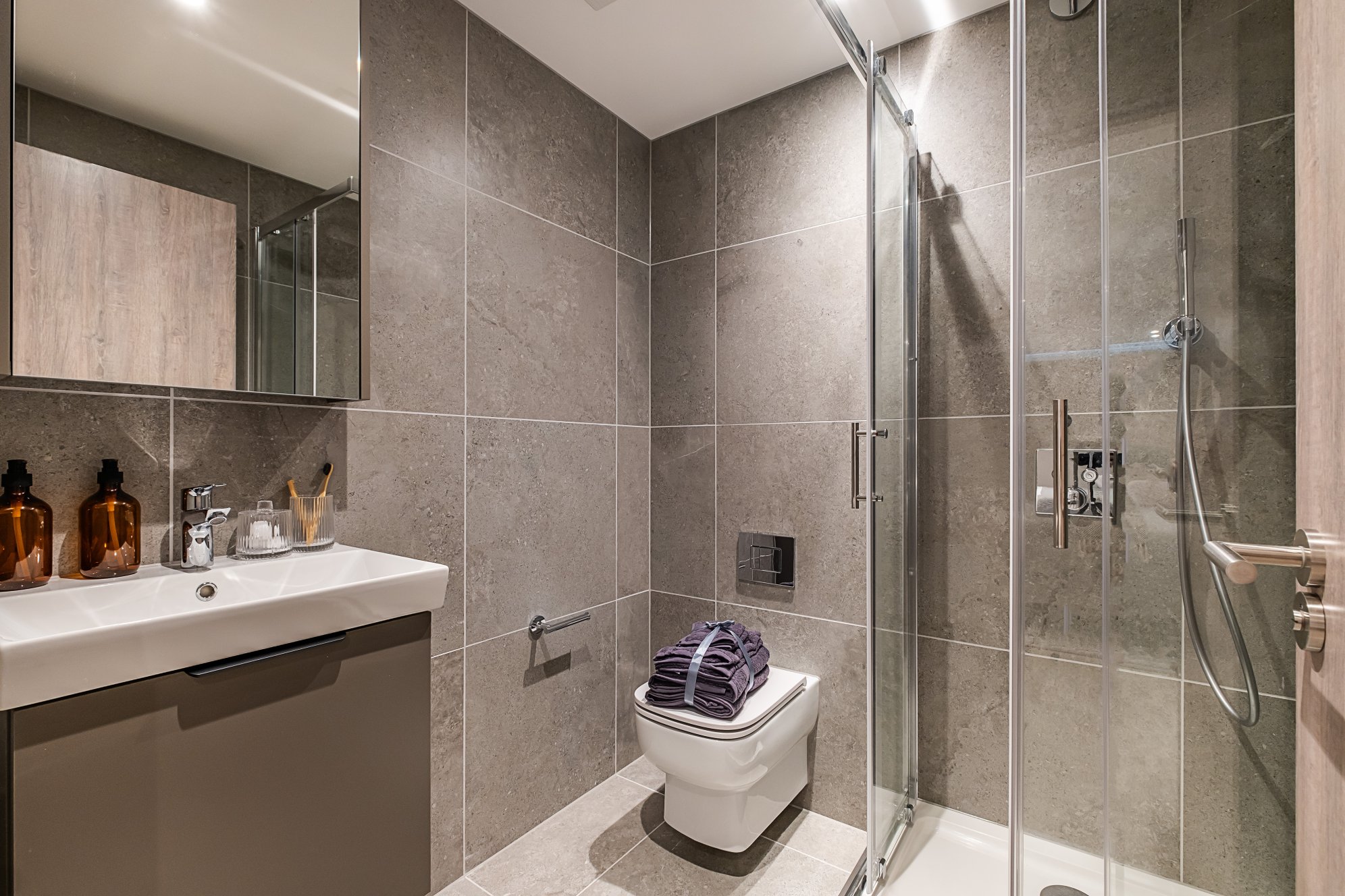 藍莎集團 - 英國樓盤、英國物業代理 | 英國買樓置業一站式服務