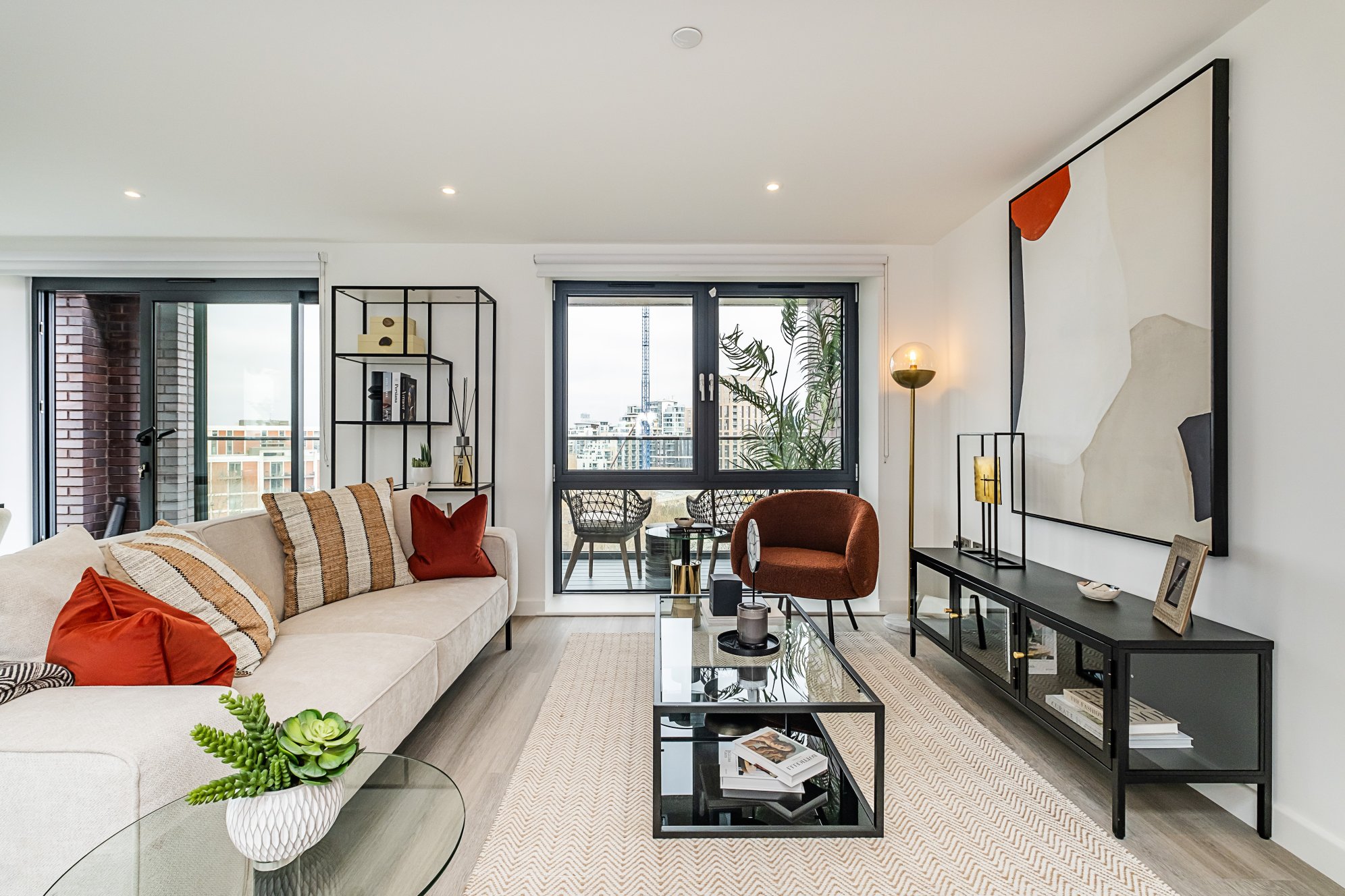 藍莎集團 - 英國樓盤、英國物業代理 | 英國買樓置業一站式服務