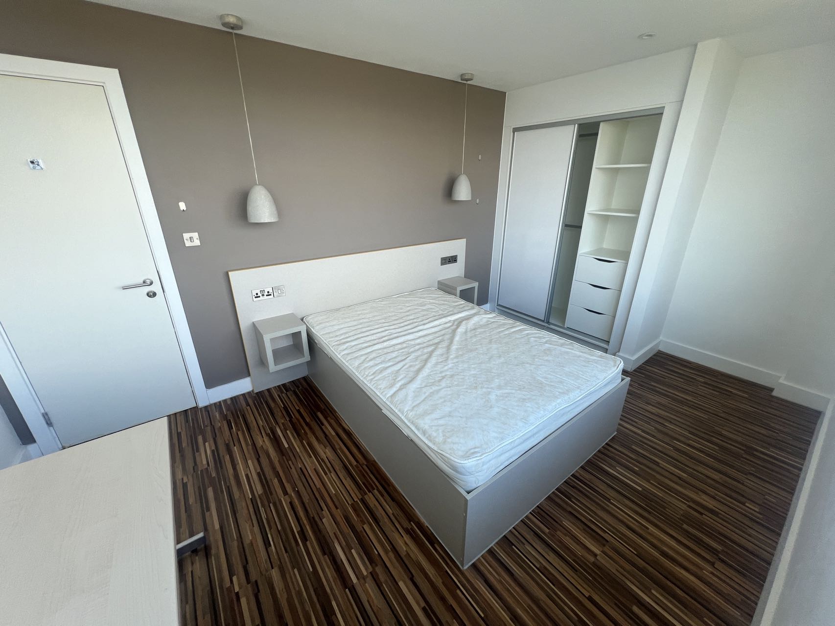 藍莎集團 | 英國置產一站式服務