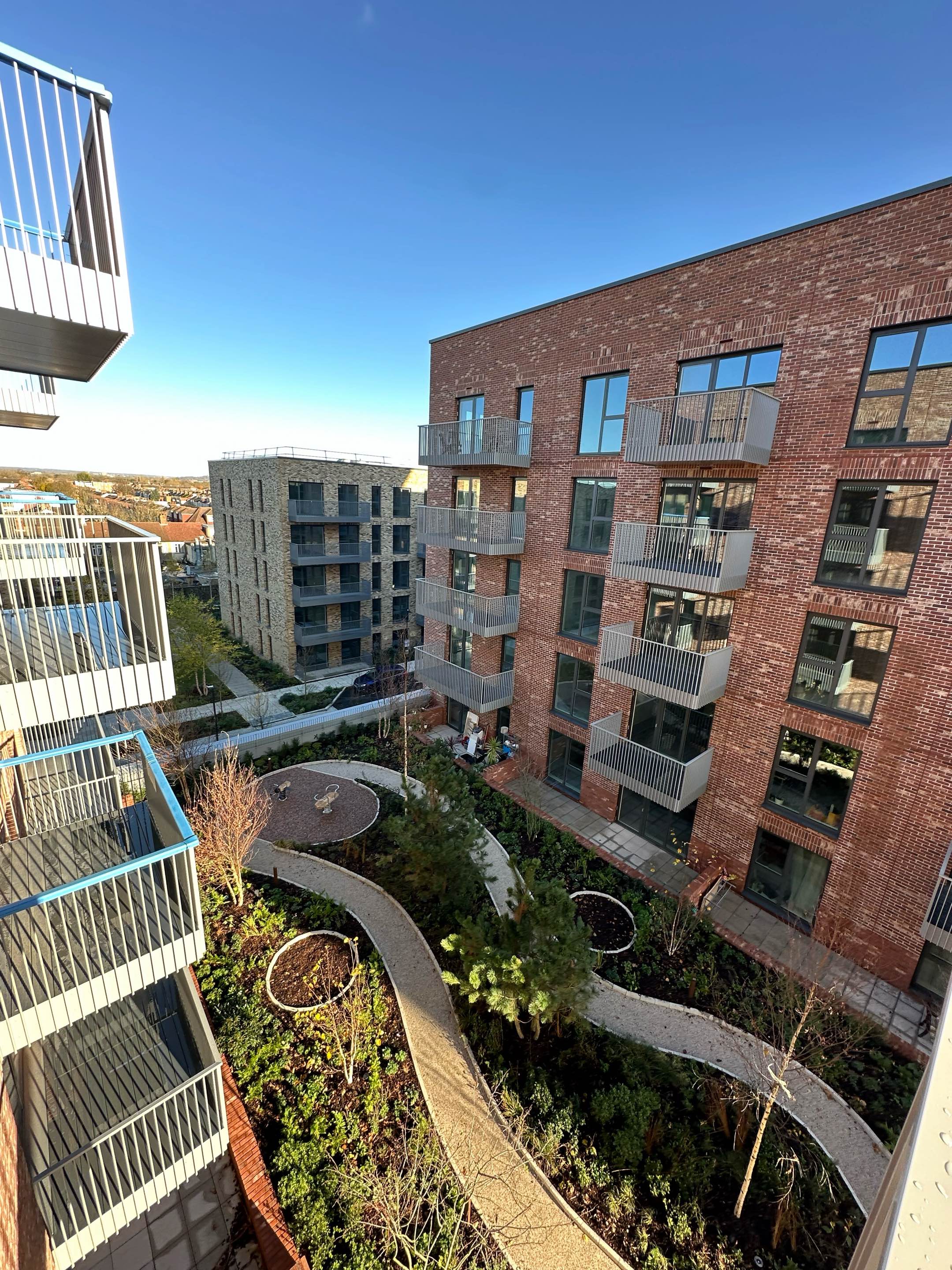 藍莎集團 - 英國樓盤、英國物業代理 | 英國買樓置業一站式服務