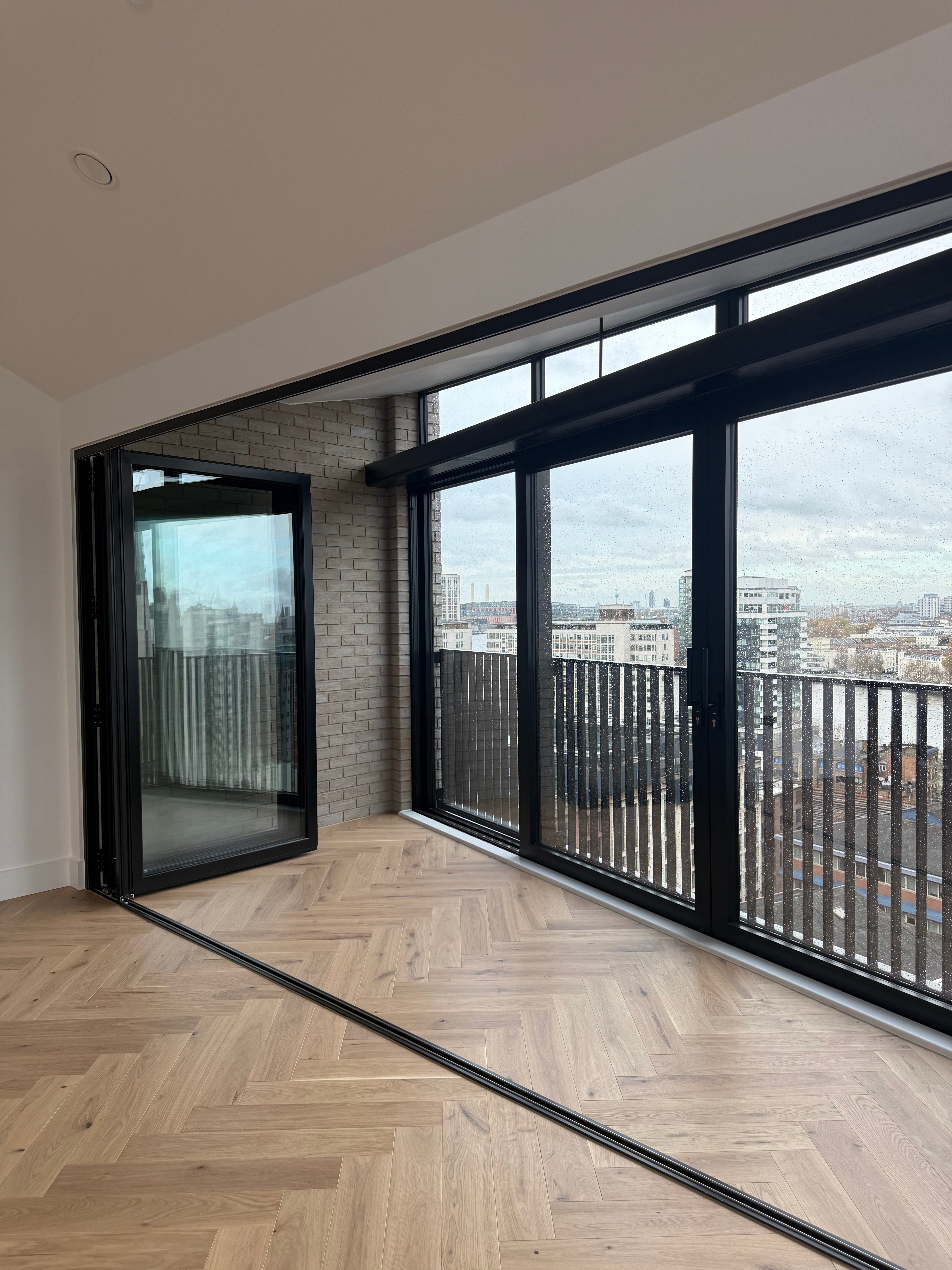 藍莎集團 | 英國置產一站式服務