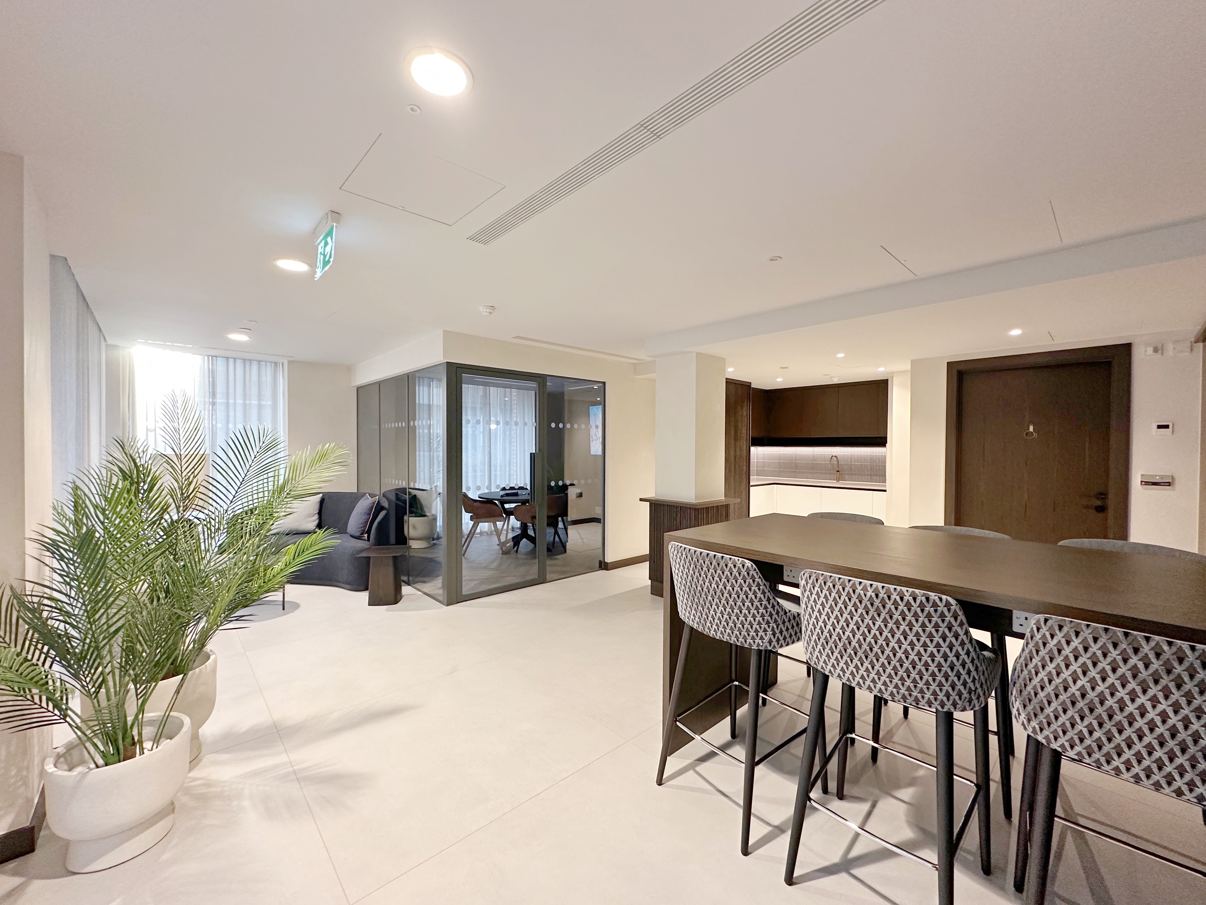 藍莎集團 - 英國樓盤、英國物業代理 | 英國買樓置業一站式服務