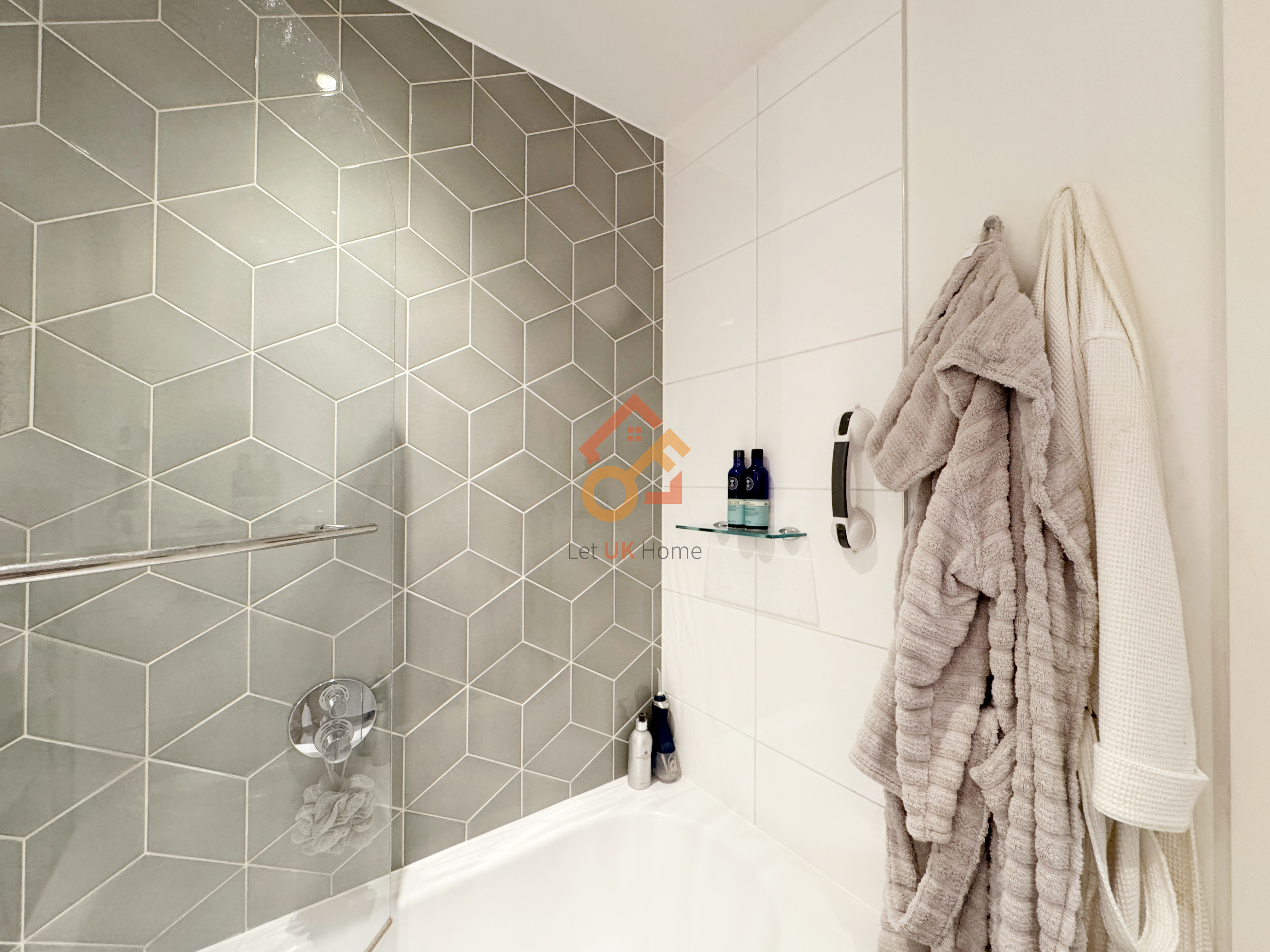 Lansha Group - UK Real Estate, UK Property Agency | One stop shop for buying and purchasing properties in the UK