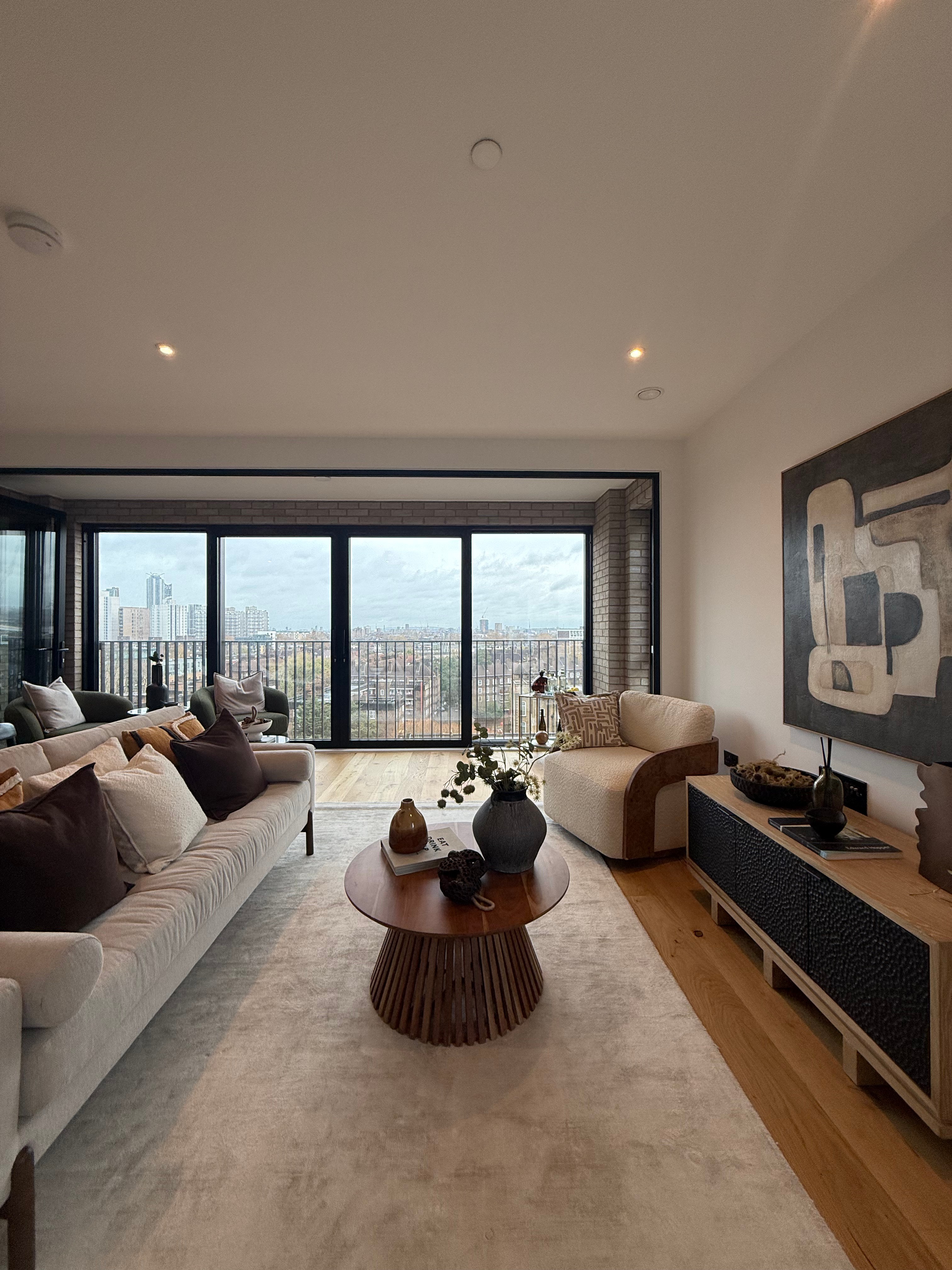 藍莎集團 | 英國置產一站式服務