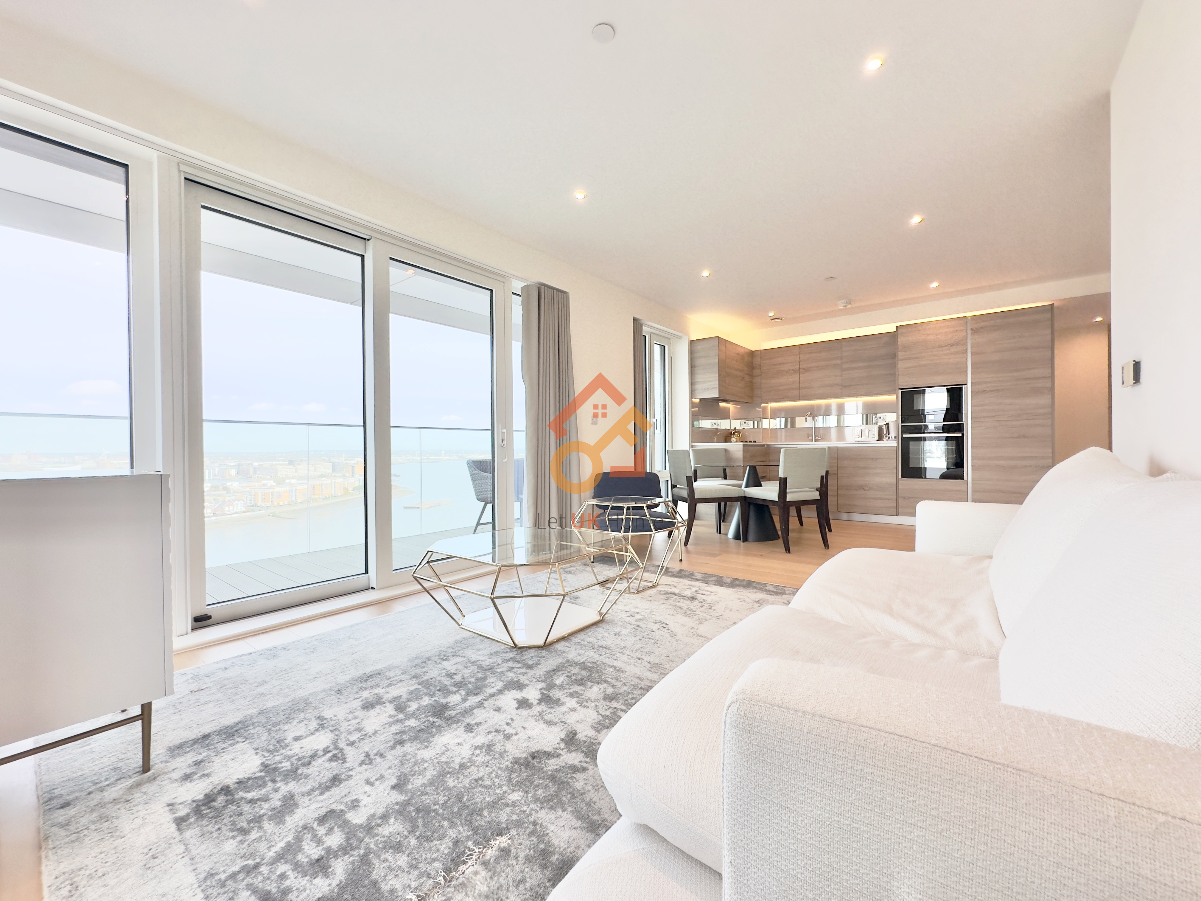 藍莎集團 | 英國置產一站式服務