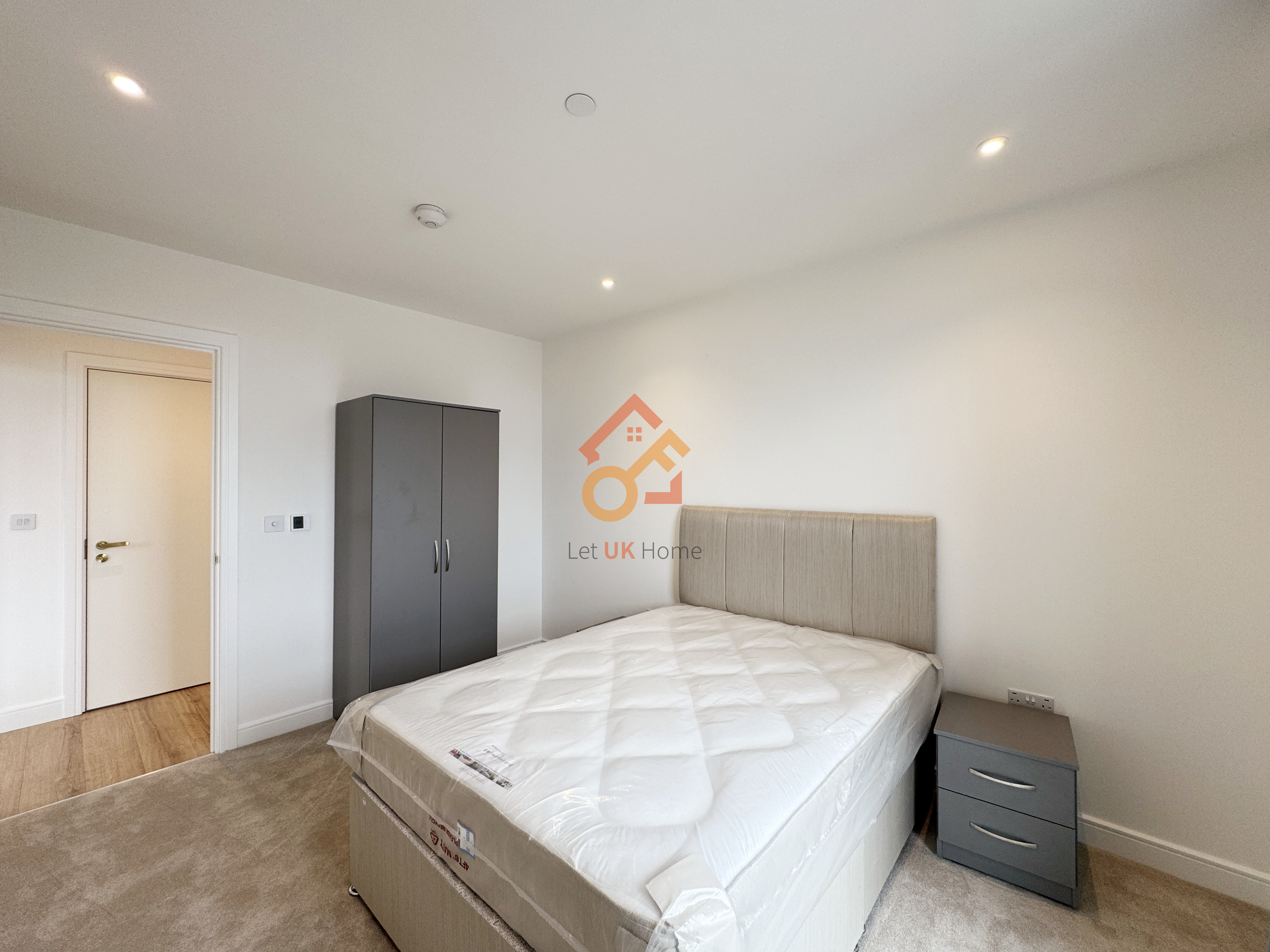 藍莎集團 - 英國樓盤、英國物業代理 | 英國買樓置業一站式服務