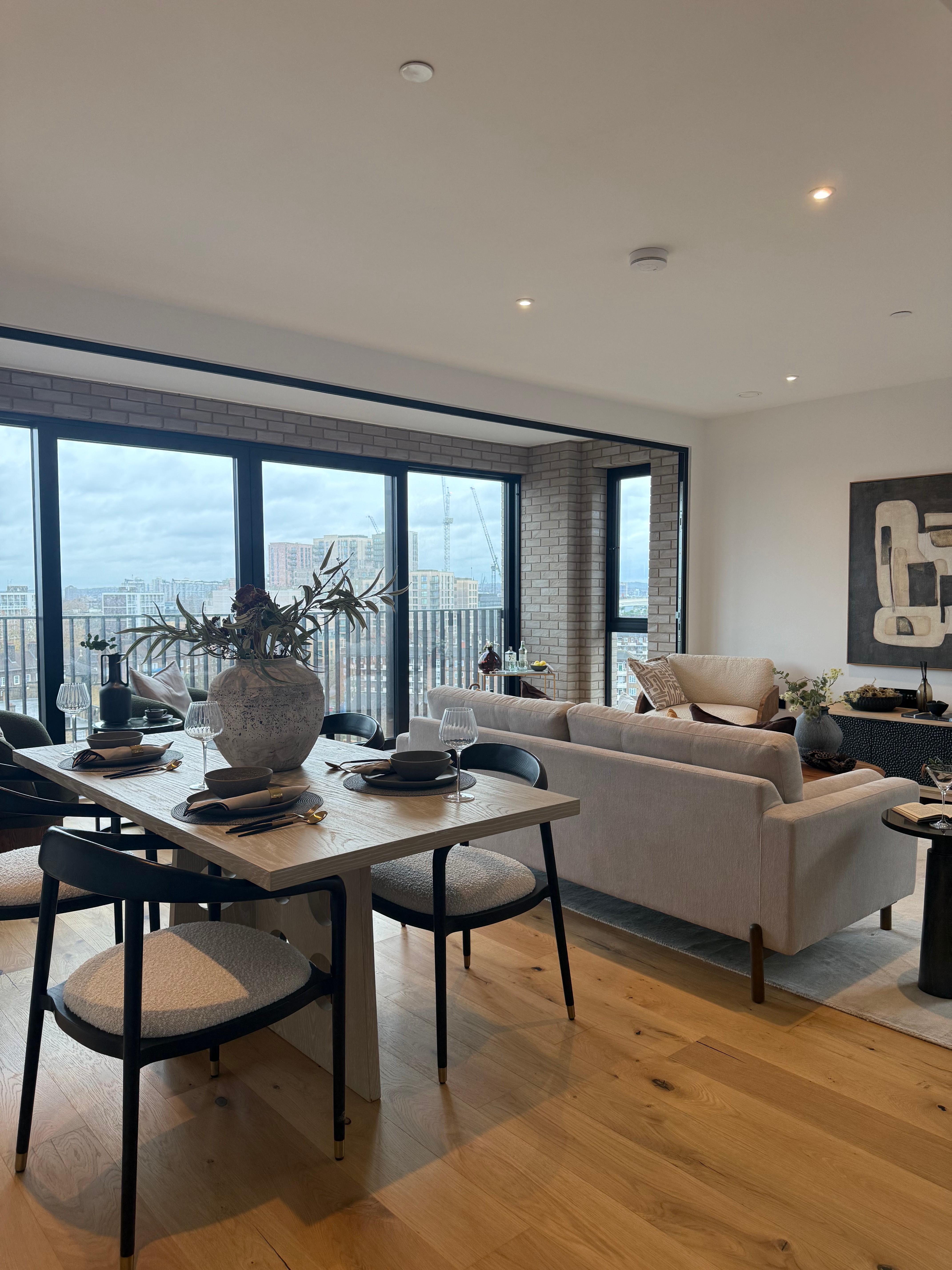 藍莎集團 | 英國置產一站式服務