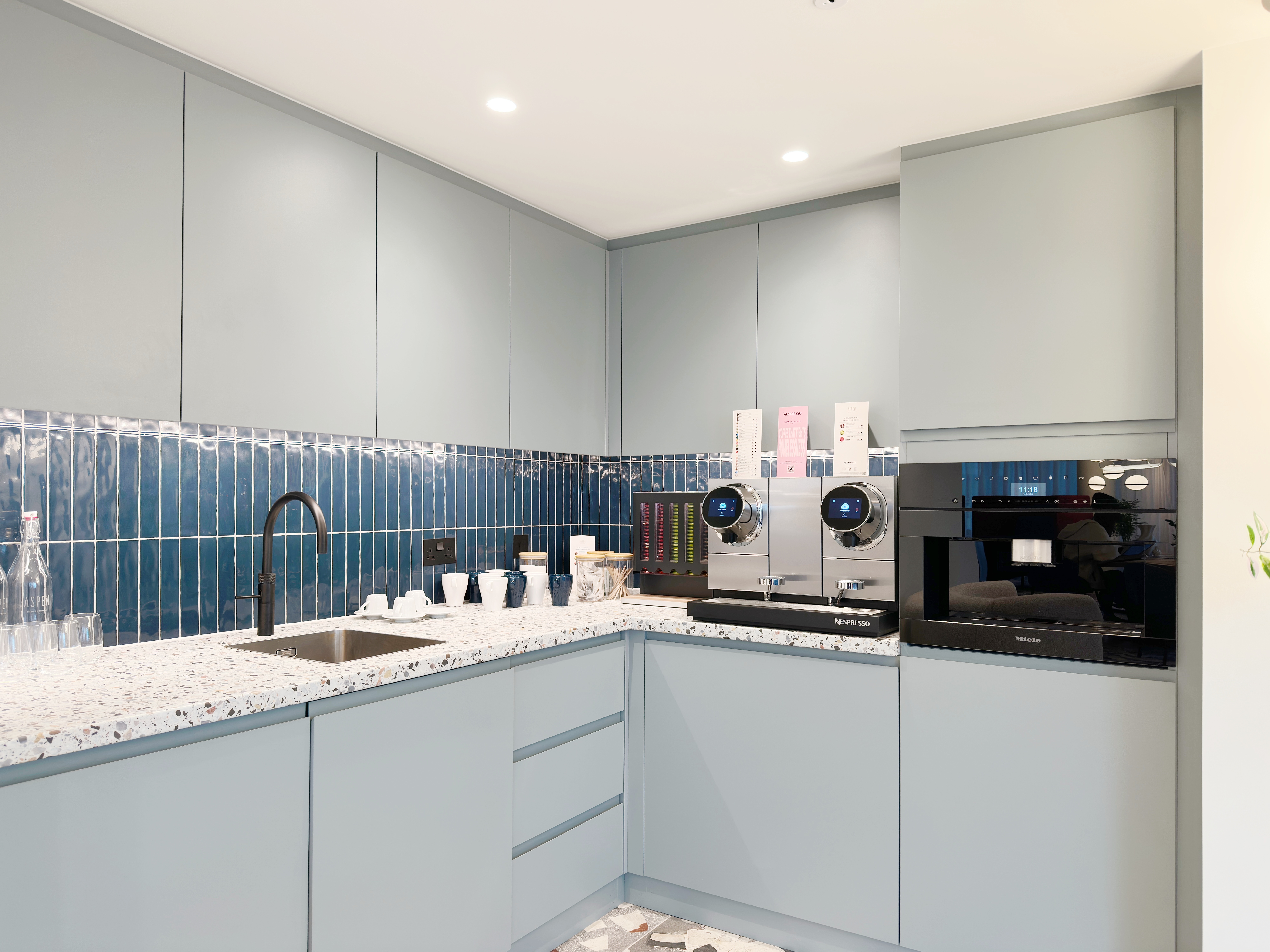 藍莎集團 | 英國置產一站式服務