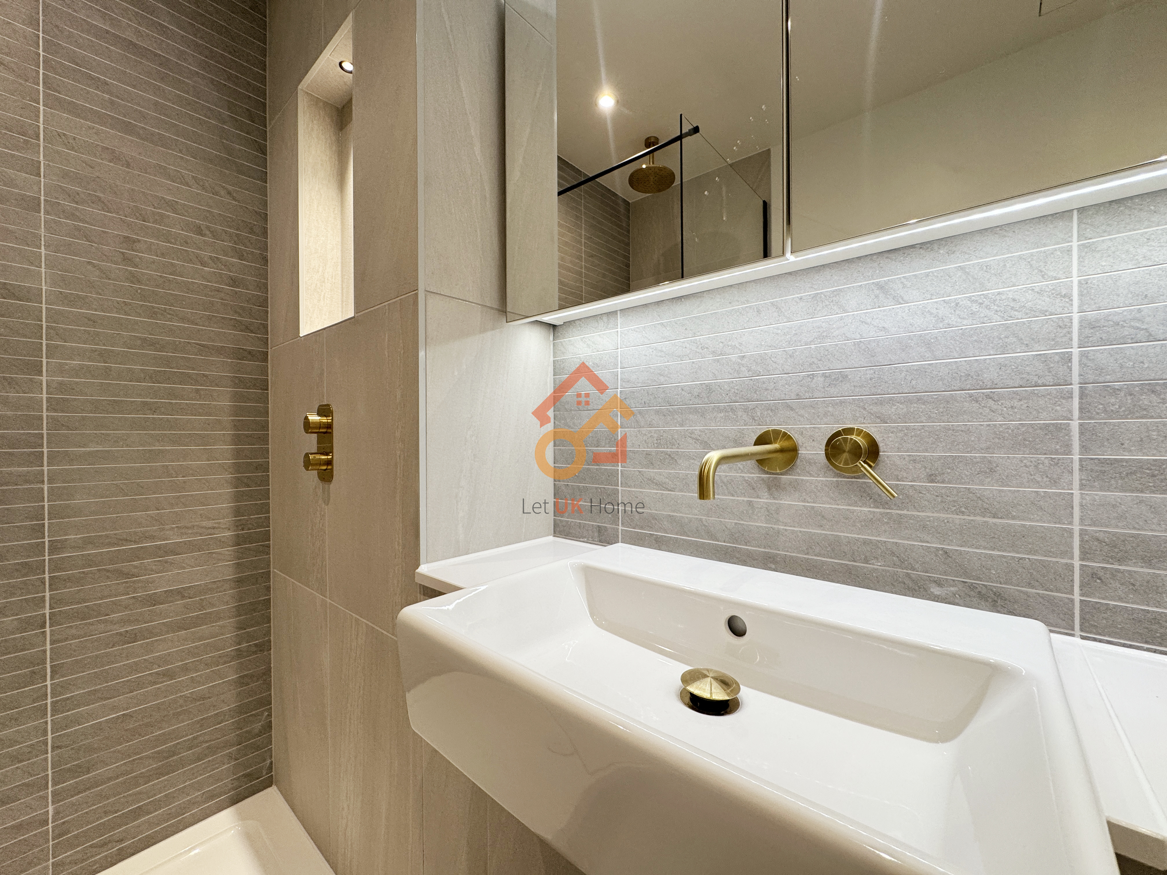 藍莎集團 - 英國樓盤、英國物業代理 | 英國買樓置業一站式服務