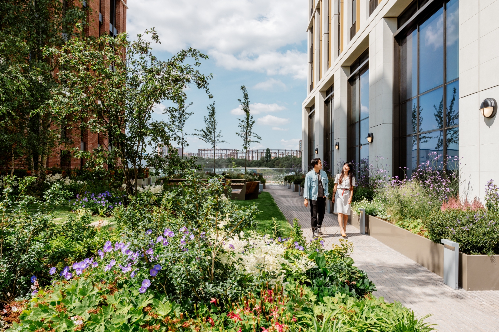 藍莎集團 - 英國樓盤、英國物業代理 | 英國買樓置業一站式服務