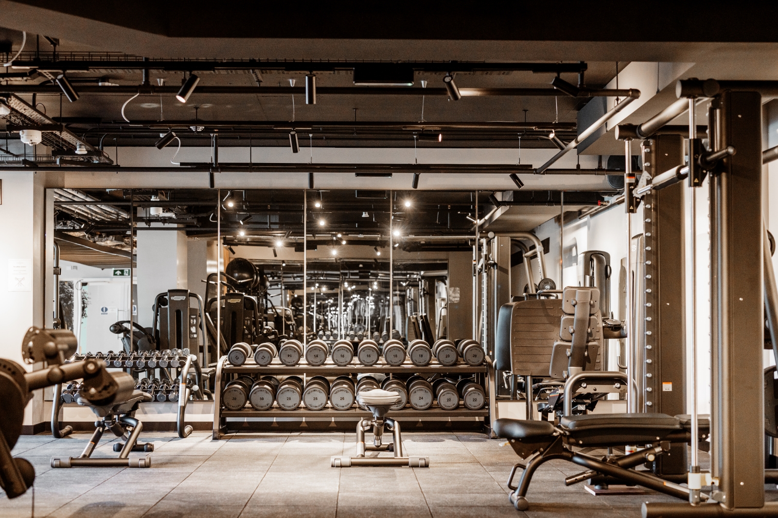 藍莎集團 - 英國樓盤、英國物業代理 | 英國買樓置業一站式服務