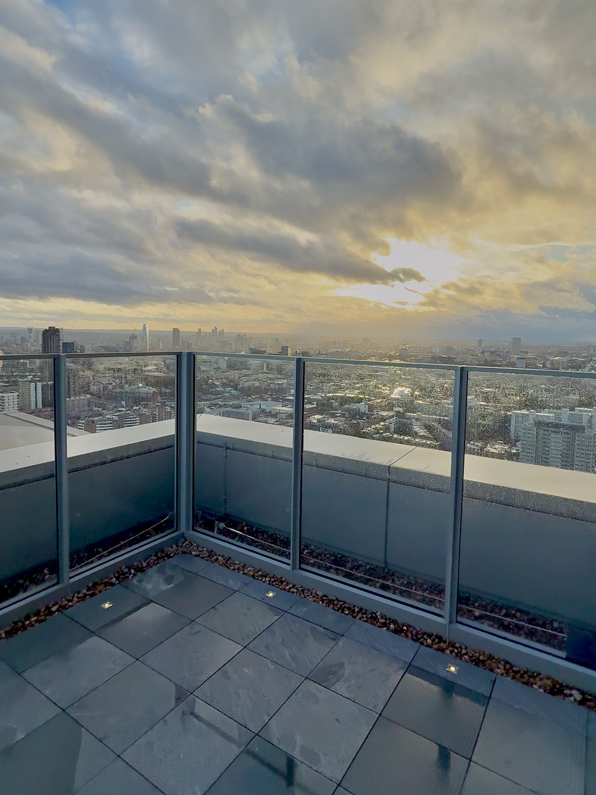 Lansha Group - UK Real Estate, UK Property Agency | One stop shop for buying and purchasing properties in the UK