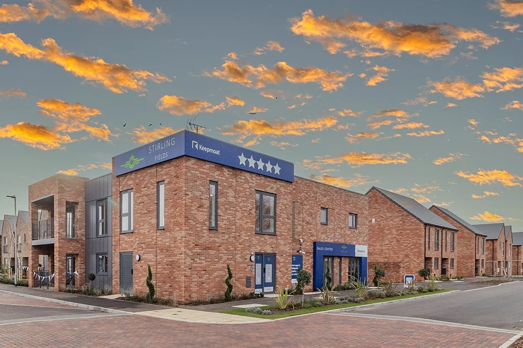 藍莎集團 - 英國樓盤、英國物業代理 | 英國買樓置業一站式服務