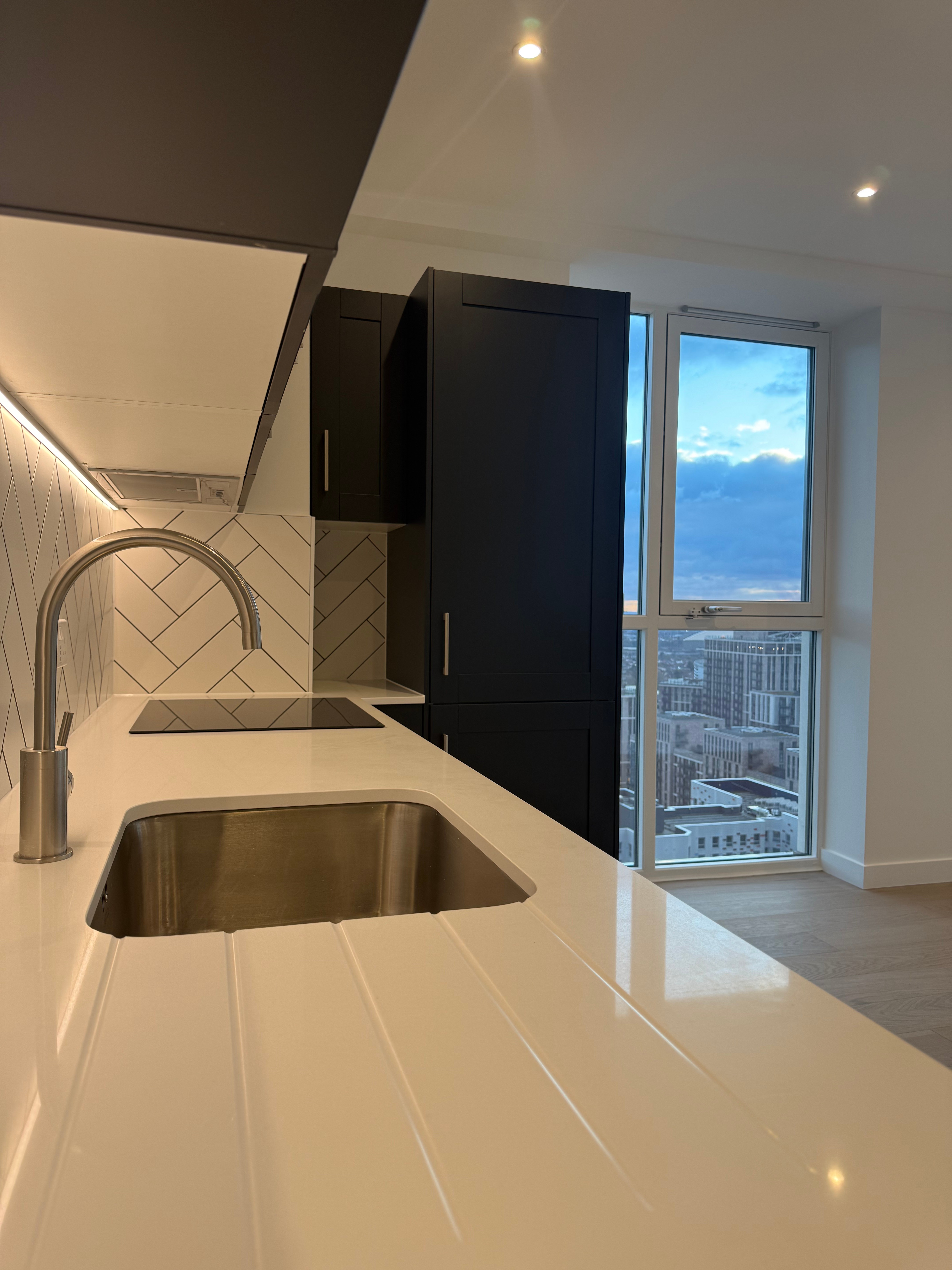 藍莎集團 - 英國樓盤、英國物業代理 | 英國買樓置業一站式服務