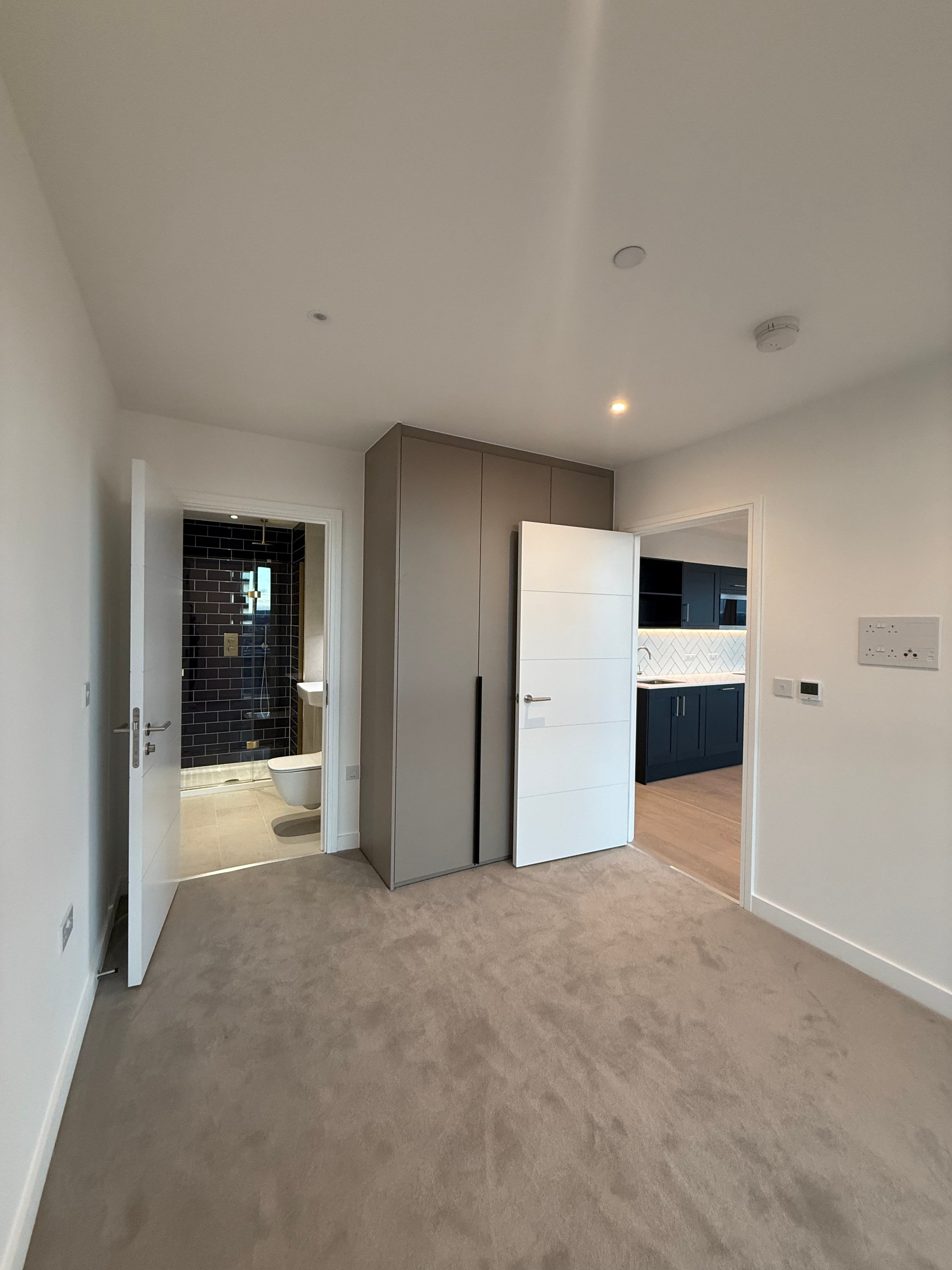 藍莎集團 - 英國樓盤、英國物業代理 | 英國買樓置業一站式服務