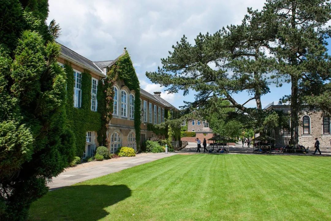 藍莎集團 - 英國樓盤、英國物業代理 | 英國買樓置業一站式服務