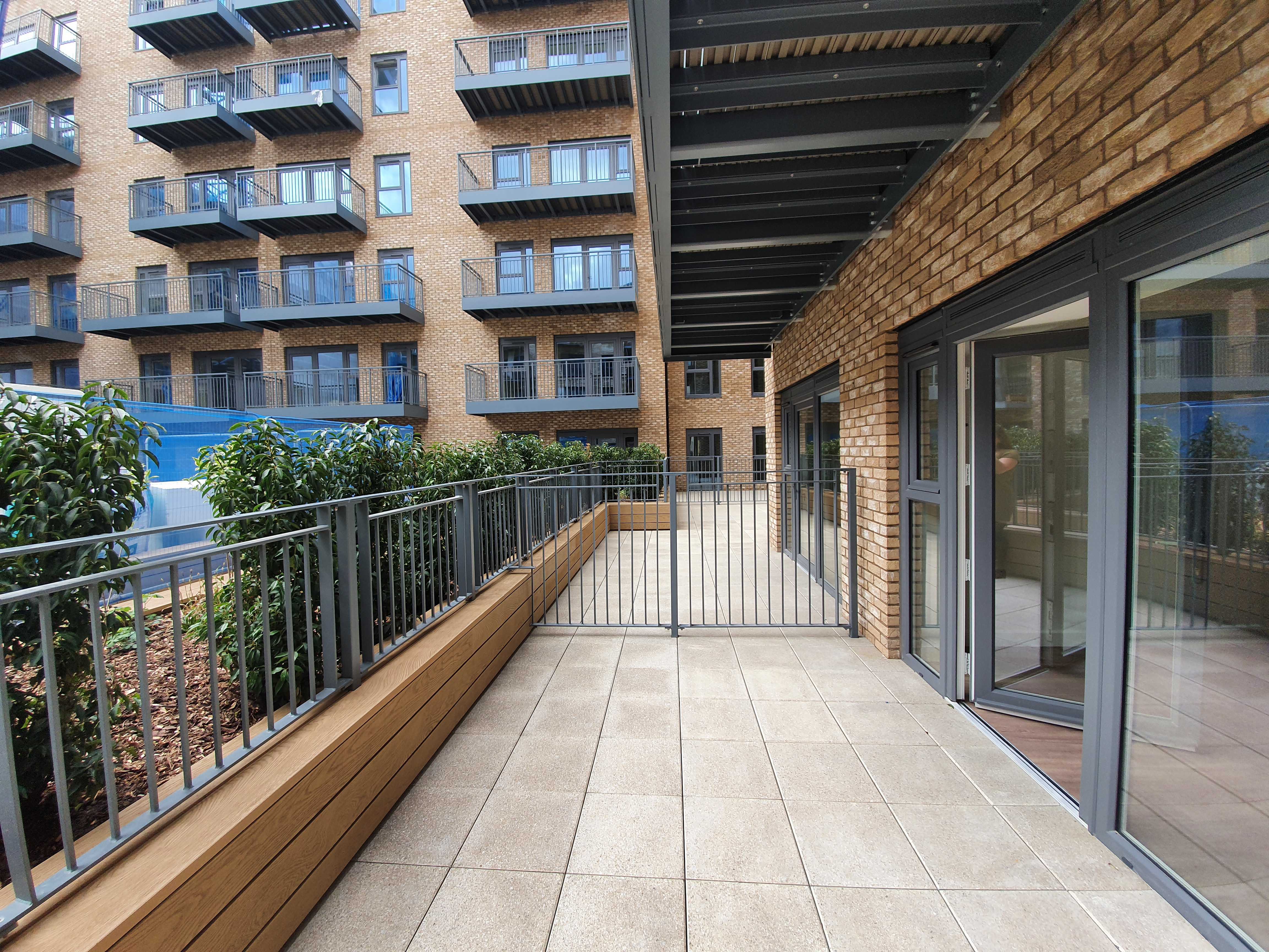 藍莎集團 | 英國置產一站式服務