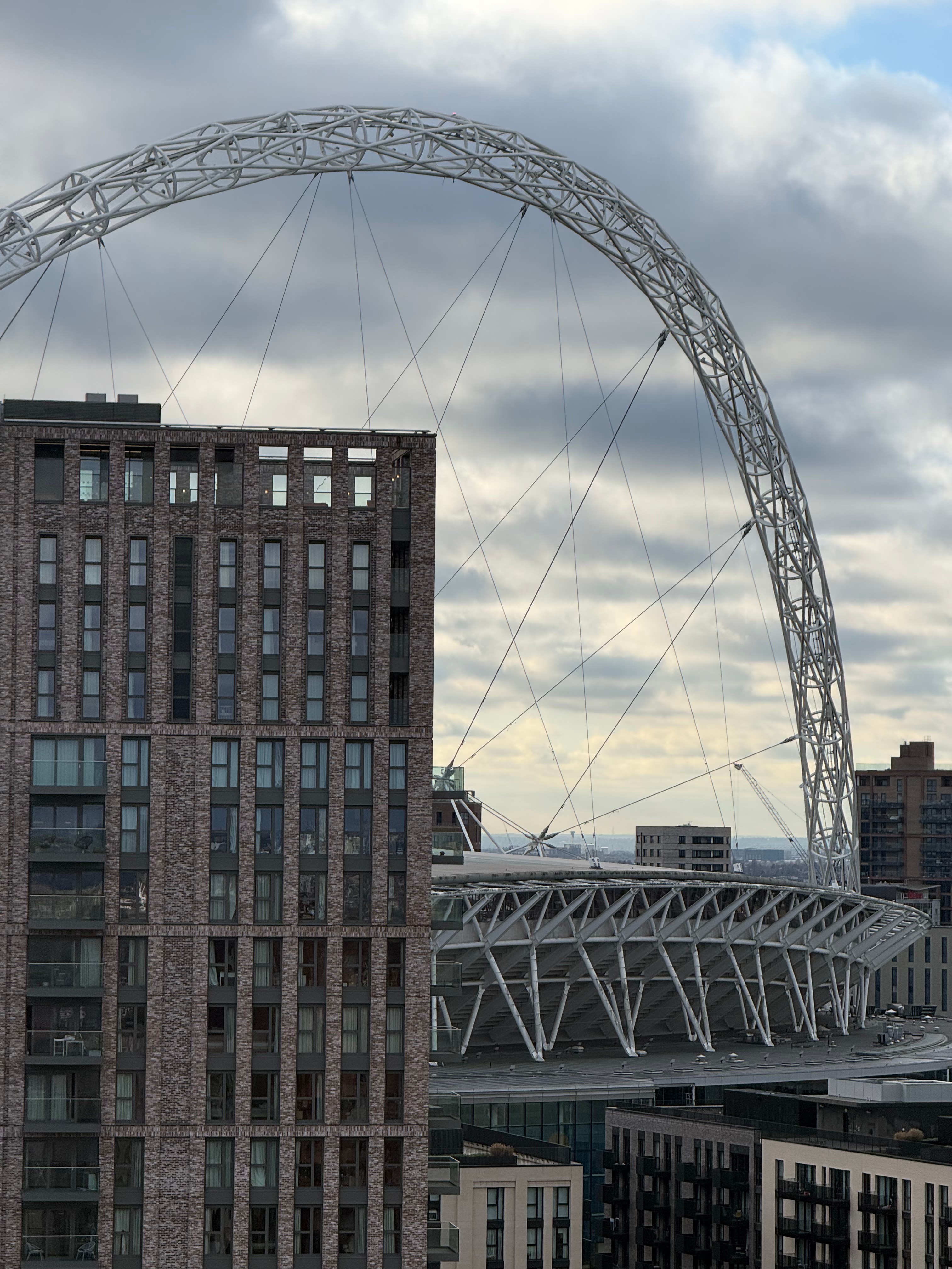 藍莎集團 - 英國樓盤、英國物業代理 | 英國買樓置業一站式服務