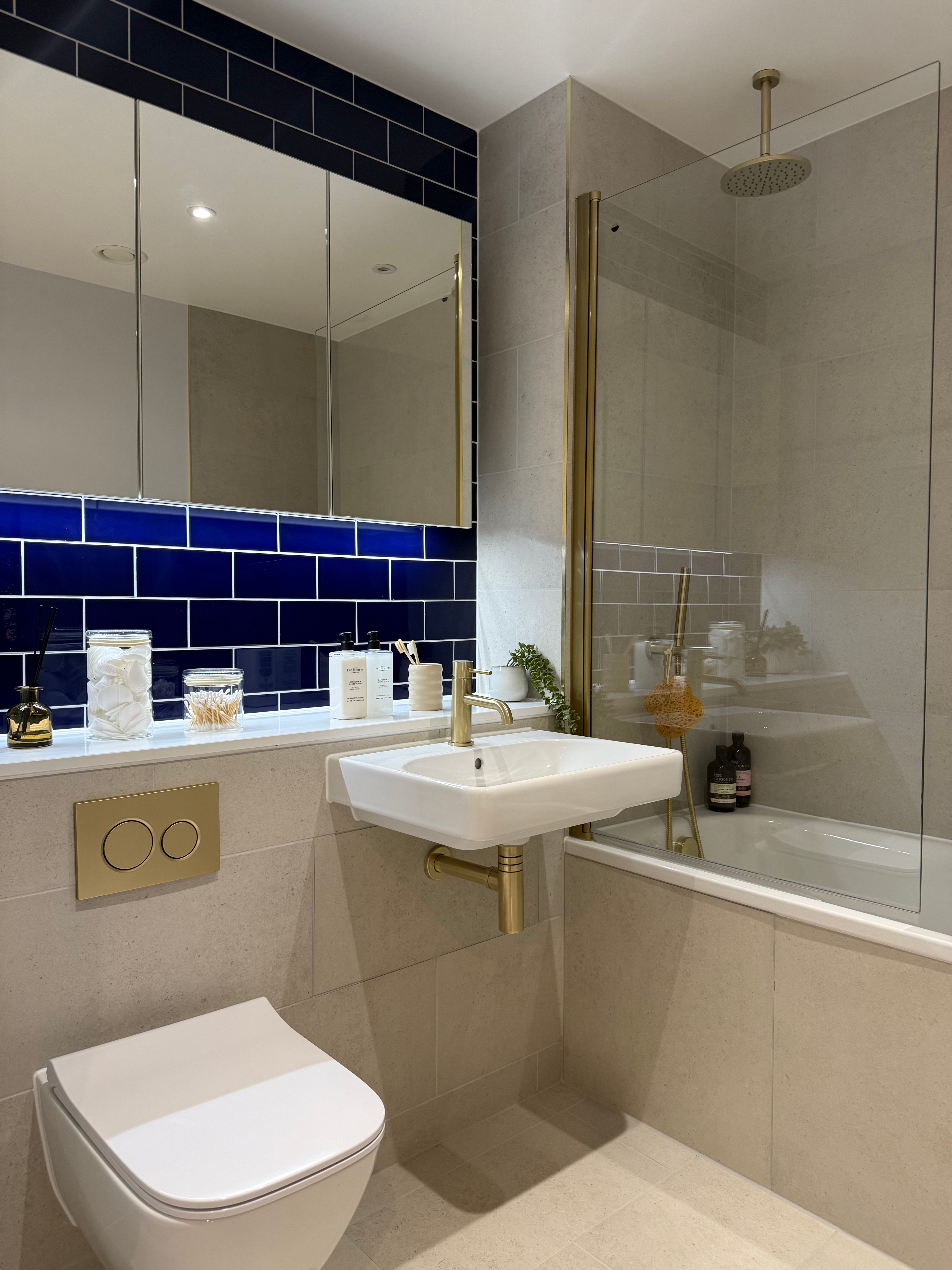 藍莎集團 - 英國樓盤、英國物業代理 | 英國買樓置業一站式服務