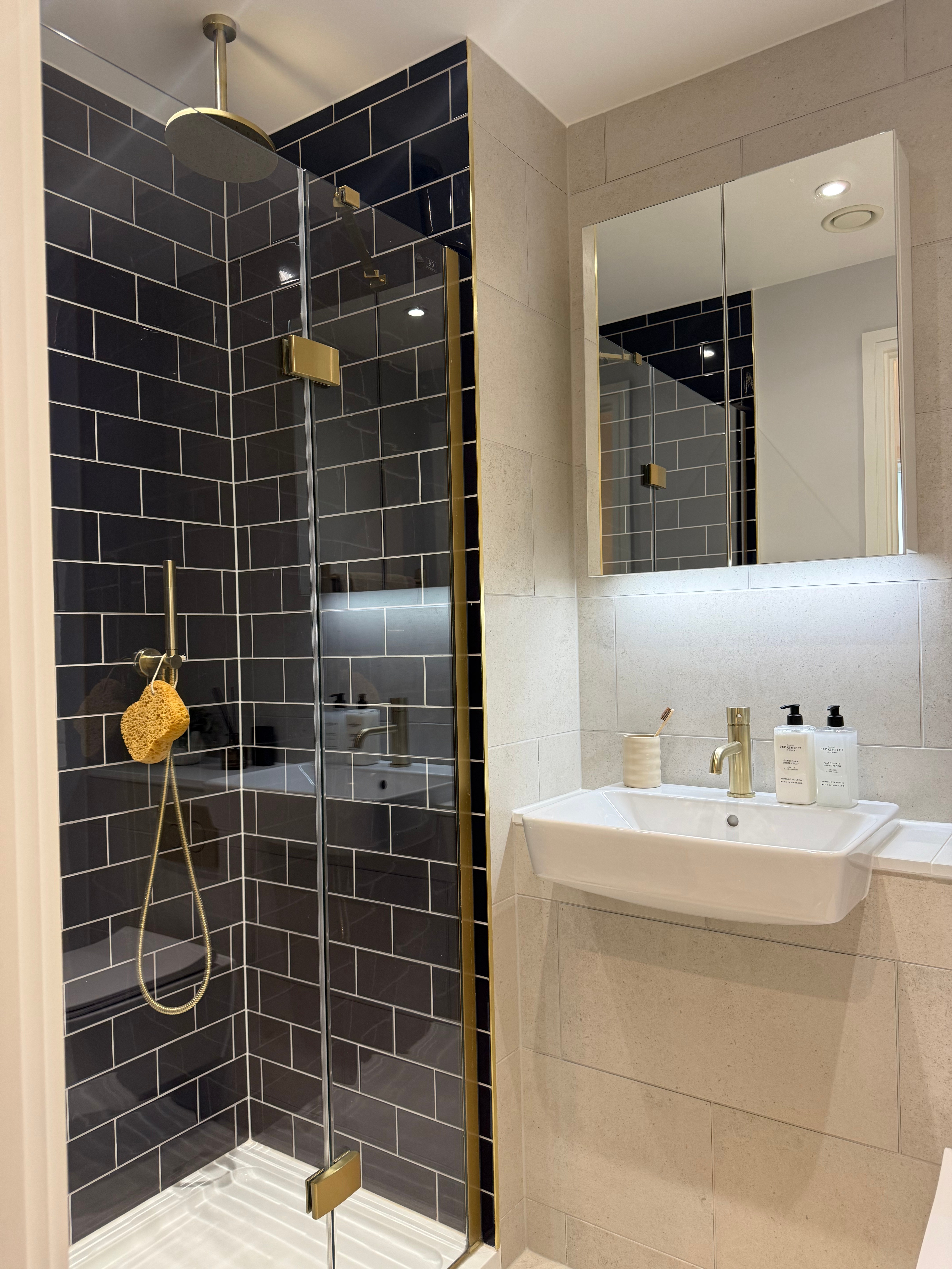 藍莎集團 - 英國樓盤、英國物業代理 | 英國買樓置業一站式服務