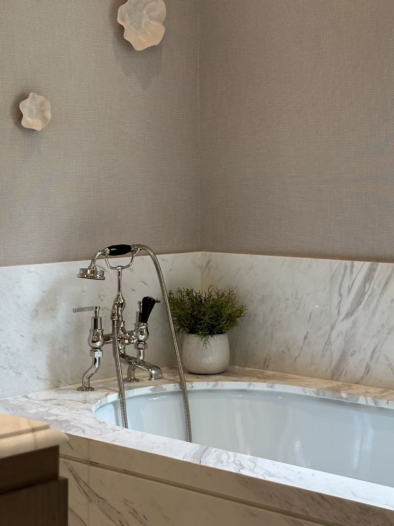 藍莎集團 - 英國樓盤、英國物業代理 | 英國買樓置業一站式服務