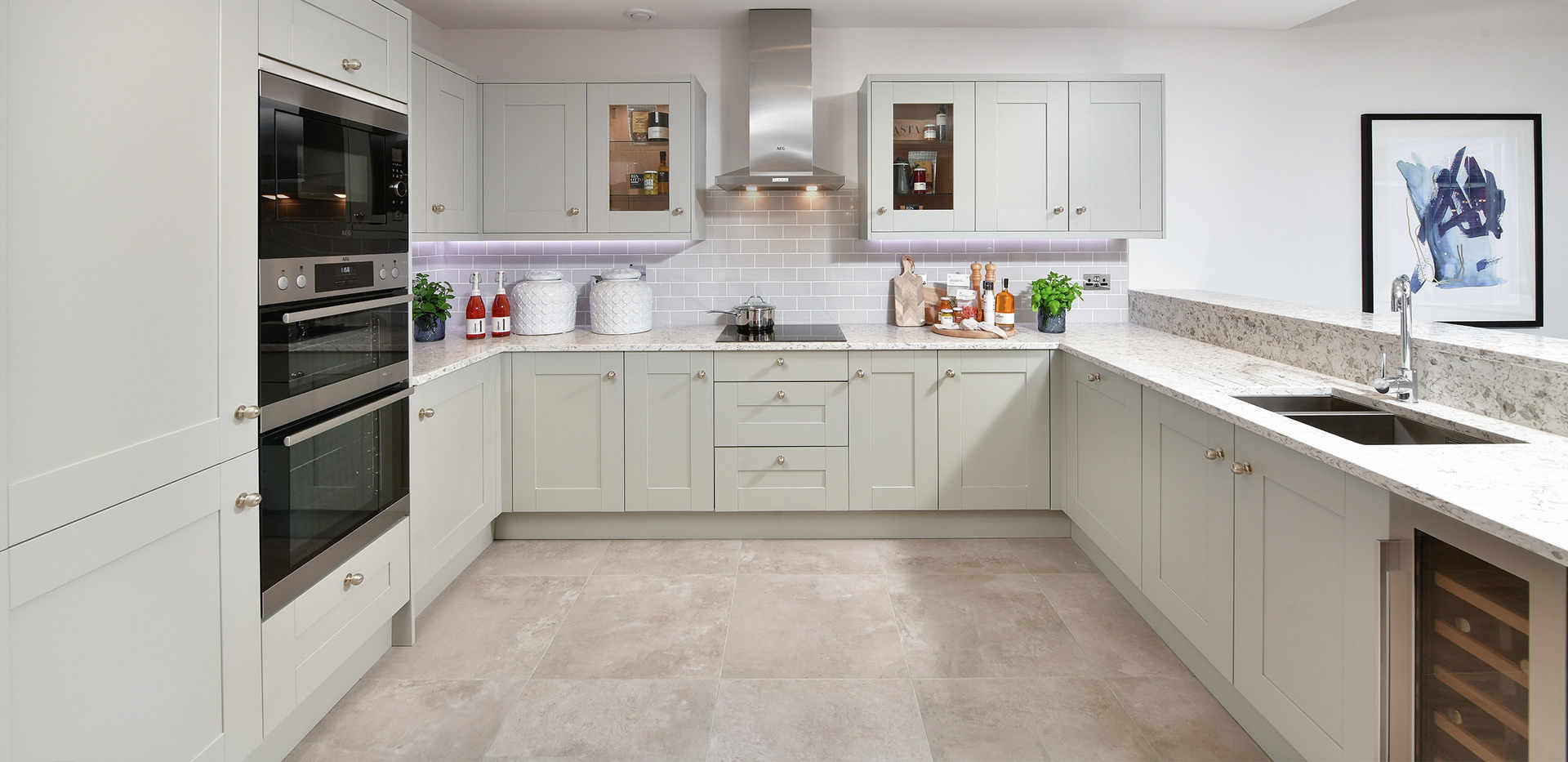 藍莎集團 - 英國樓盤、英國物業代理 | 英國買樓置業一站式服務