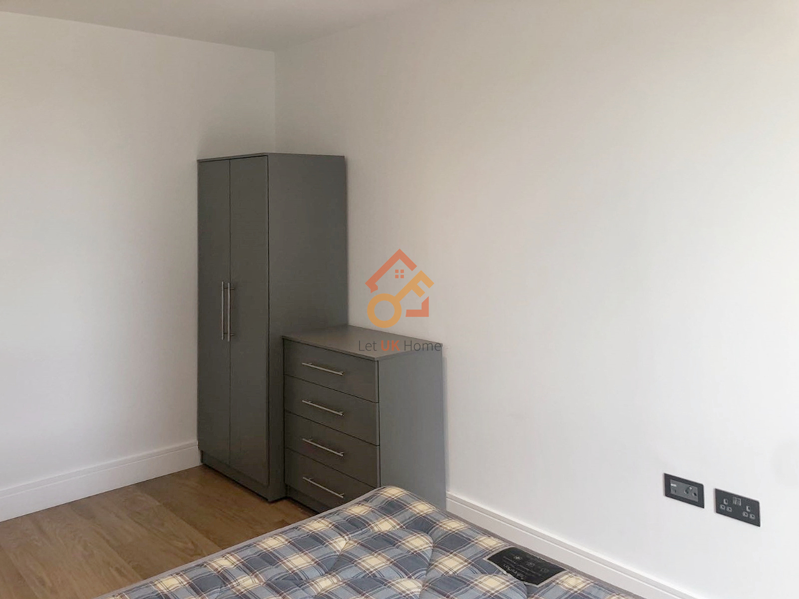 Lansha Group - UK Real Estate, UK Property Agency | One stop shop for buying and purchasing properties in the UK