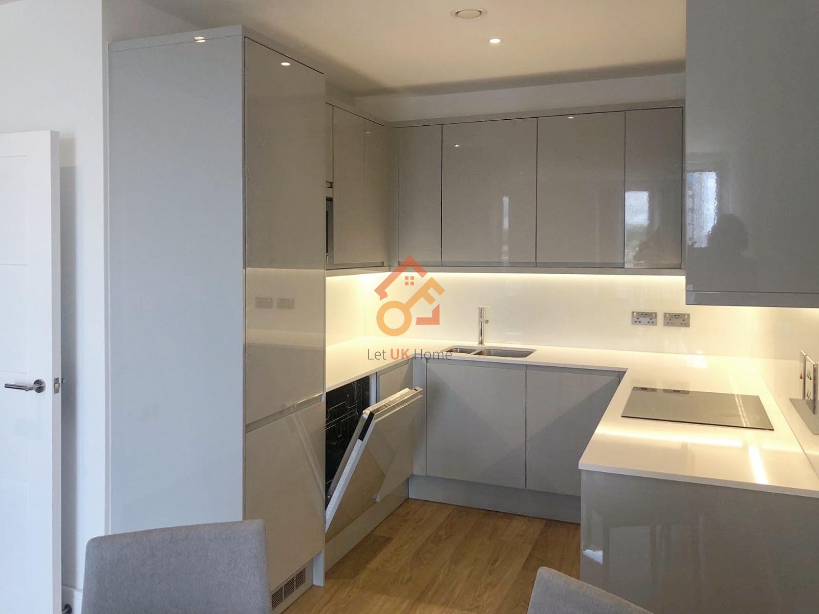 Lansha Group - UK Real Estate, UK Property Agency | One stop shop for buying and purchasing properties in the UK