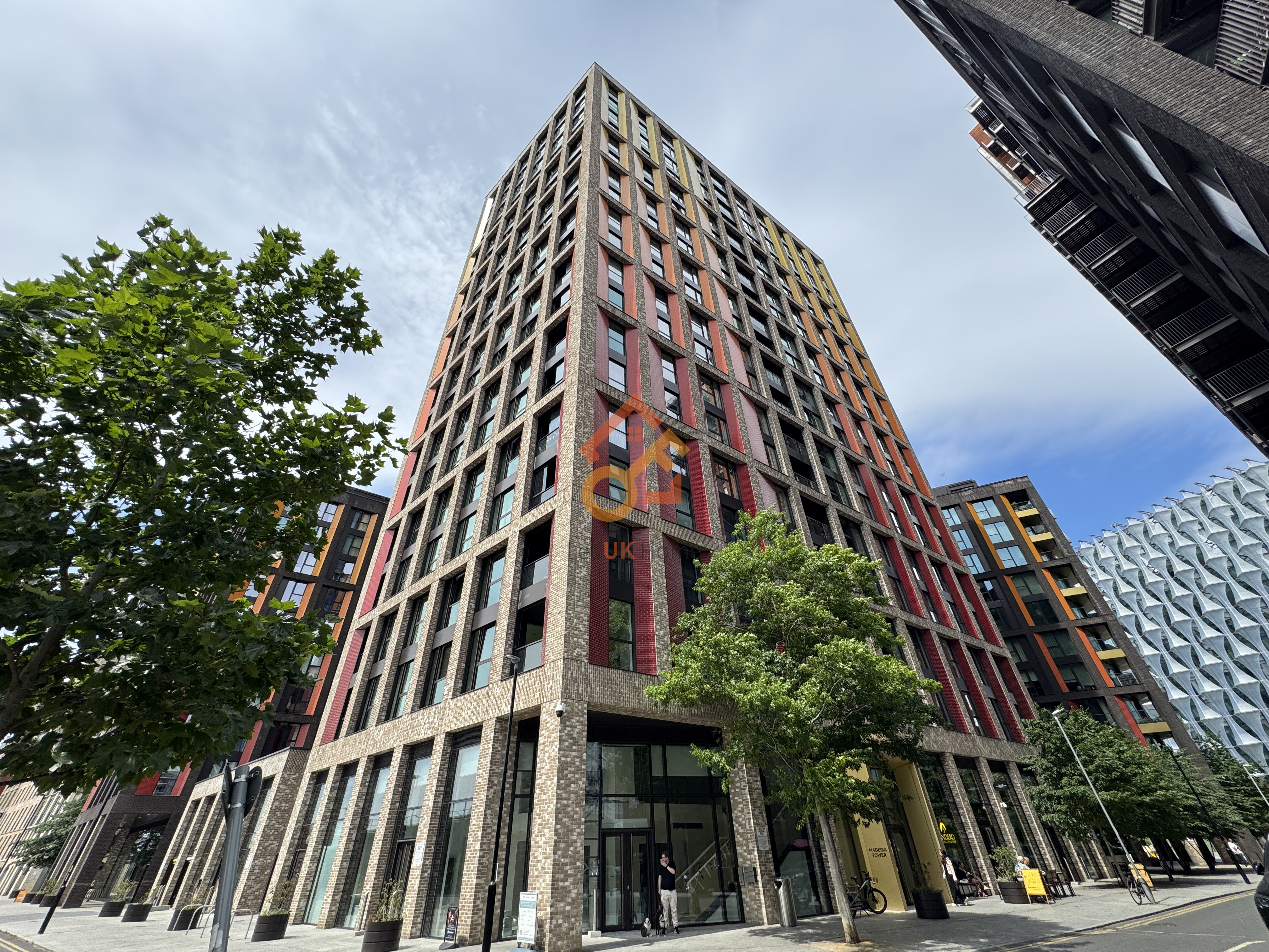 伦敦Nine Elms·2房2卫·The Residence 外立面