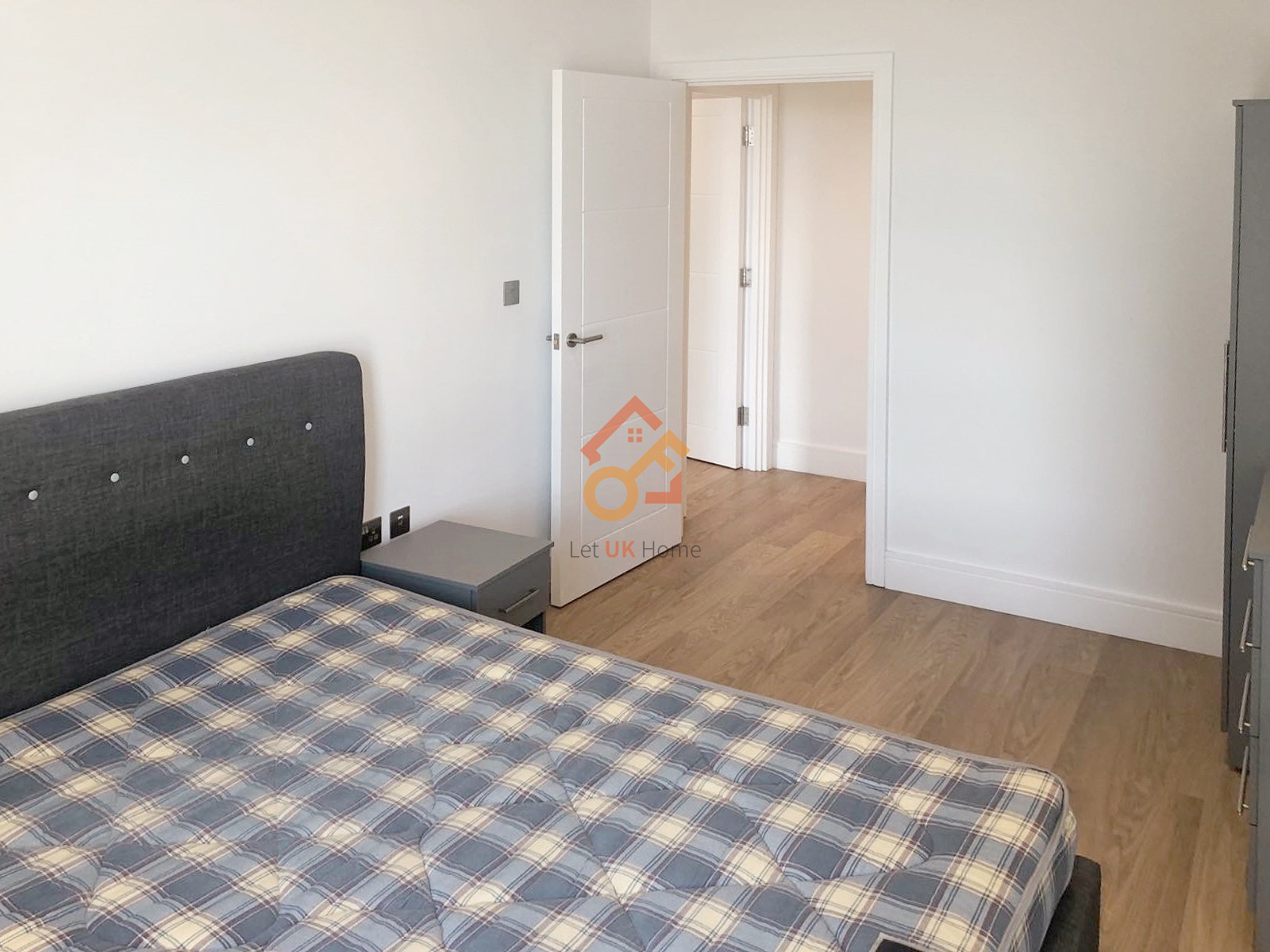 Lansha Group - UK Real Estate, UK Property Agency | One stop shop for buying and purchasing properties in the UK