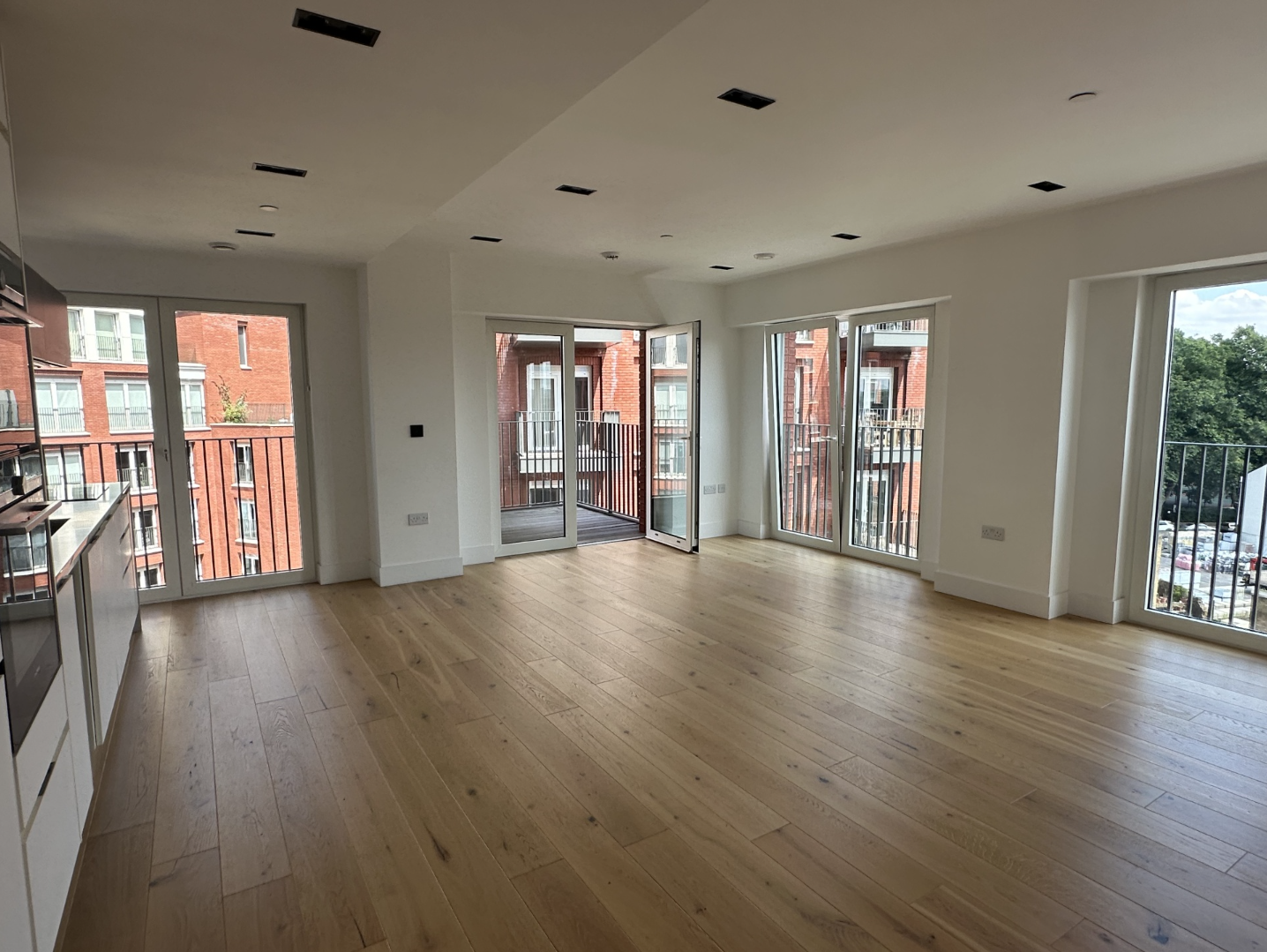 藍莎集團 | 英國置產一站式服務