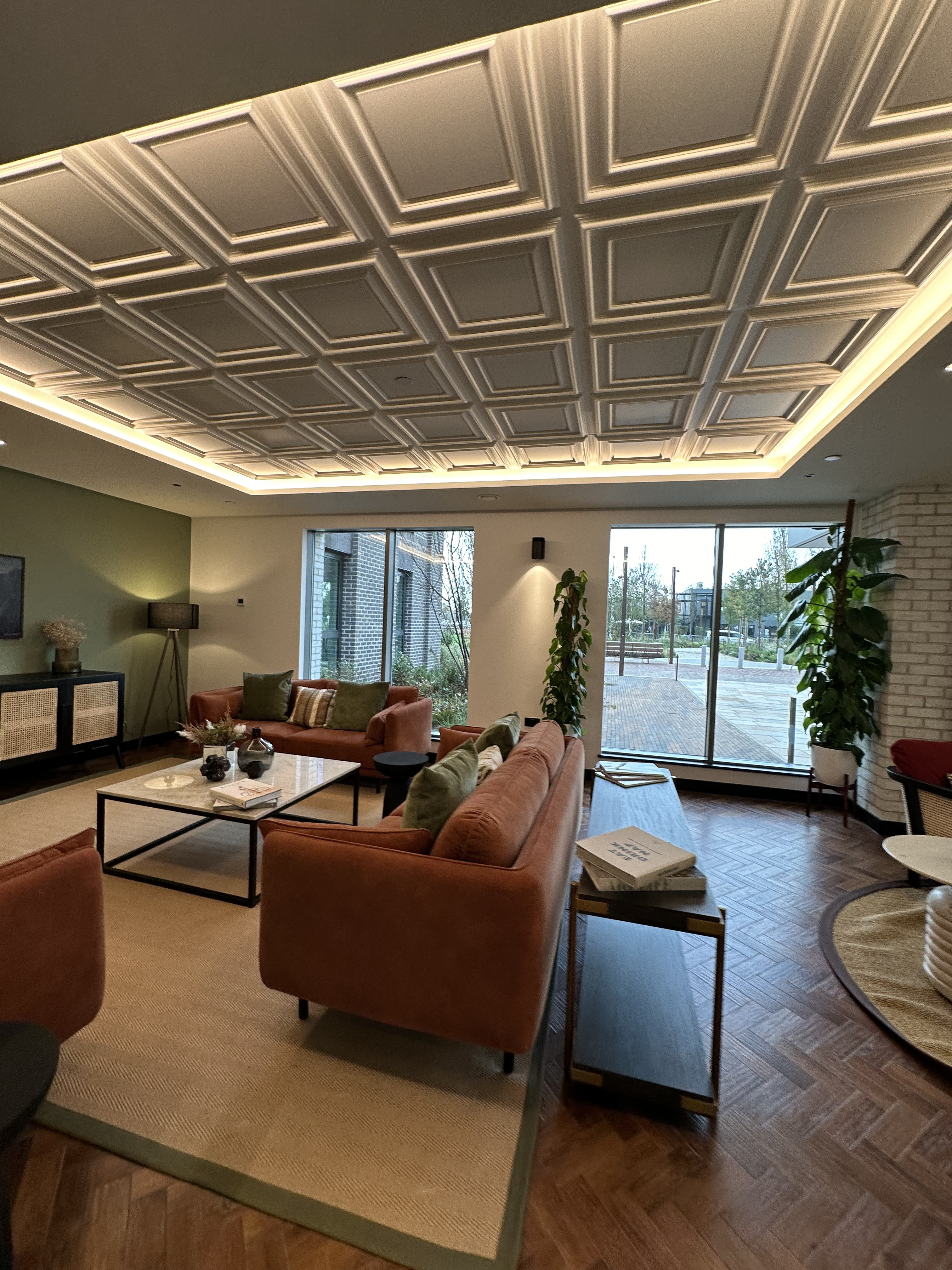 藍莎集團 - 英國樓盤、英國物業代理 | 英國買樓置業一站式服務