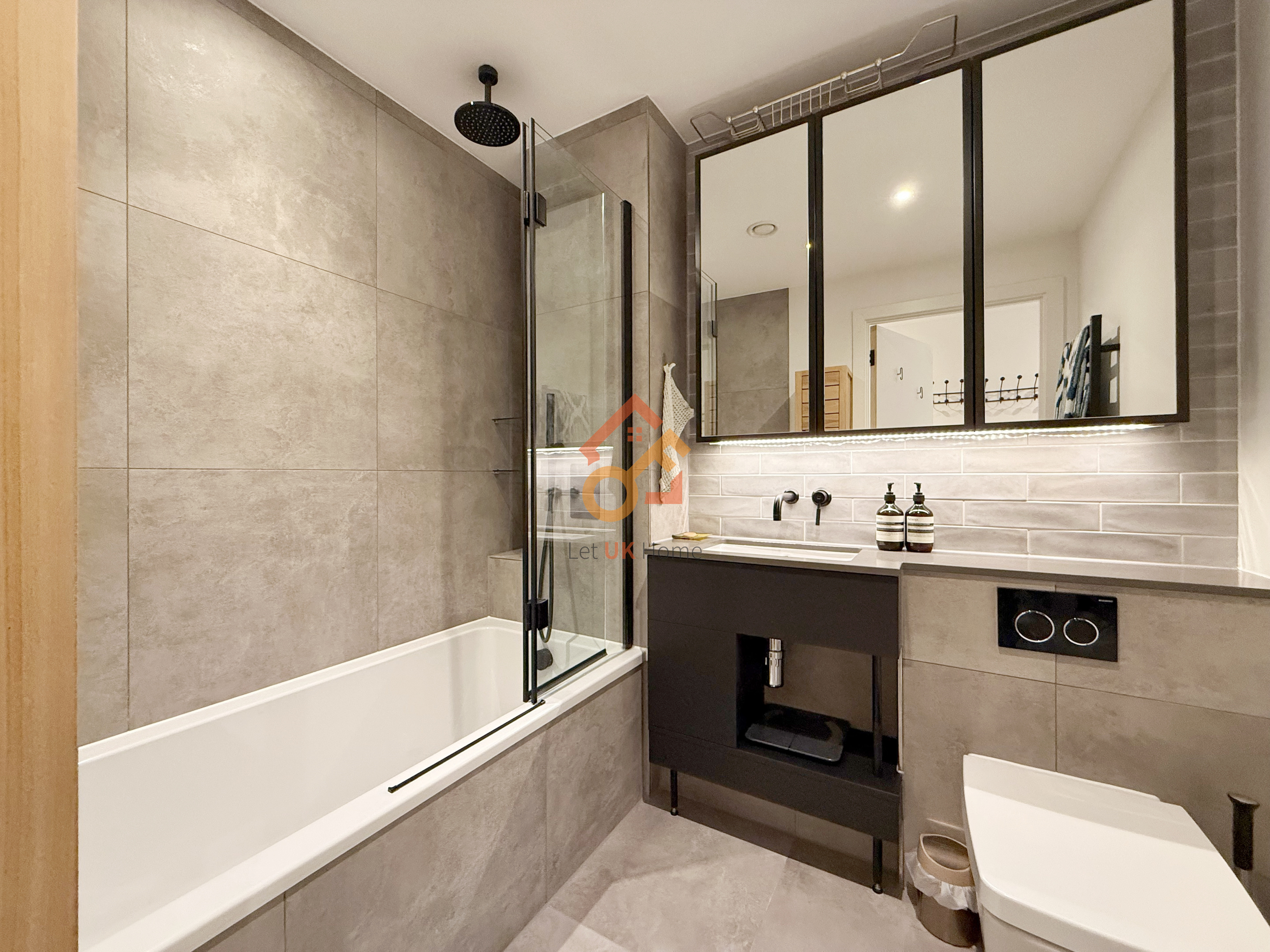 藍莎集團 - 英國樓盤、英國物業代理 | 英國買樓置業一站式服務