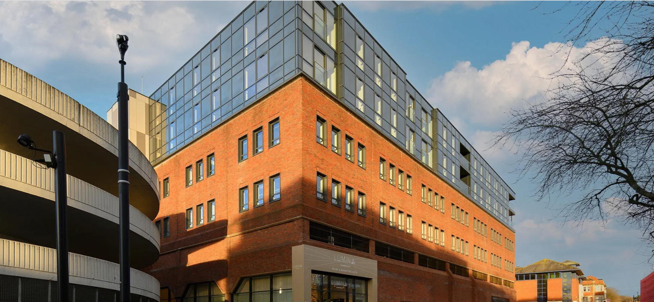 萨里·光明之家 Lumina 外立面