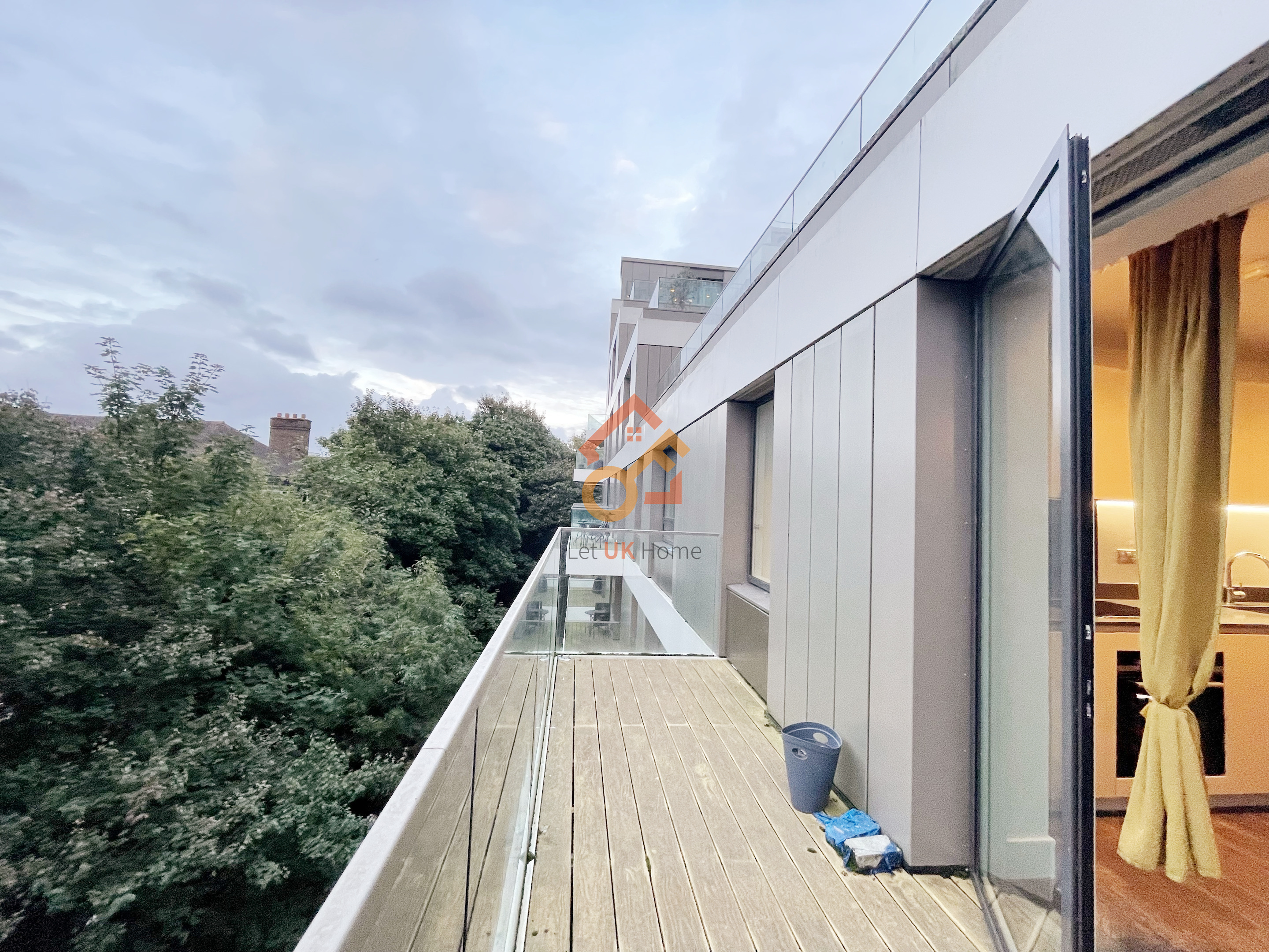 藍莎集團 | 英國置產一站式服務