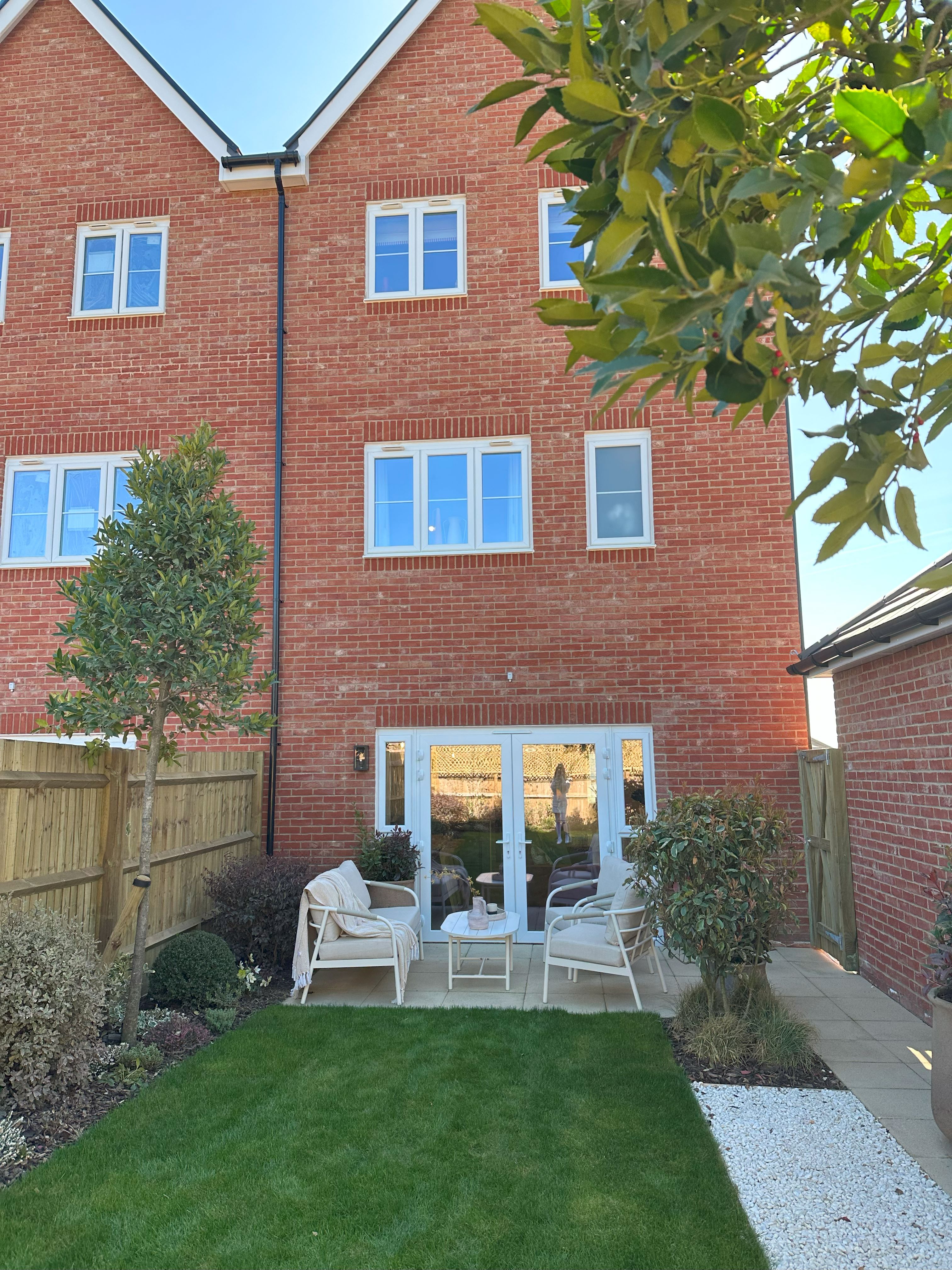 藍莎集團 | 英國置產一站式服務