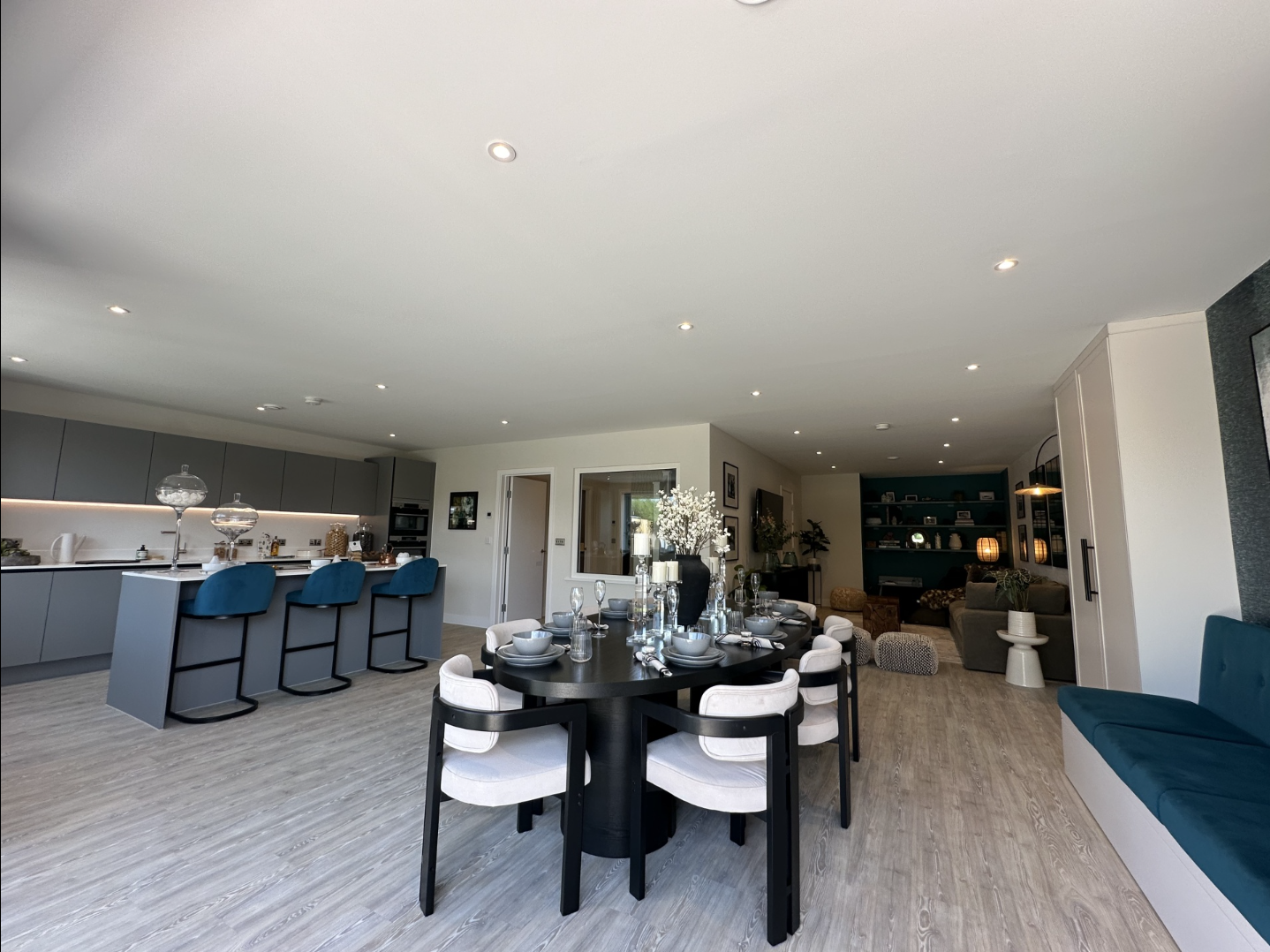 藍莎集團 - 英國樓盤、英國物業代理 | 英國買樓置業一站式服務