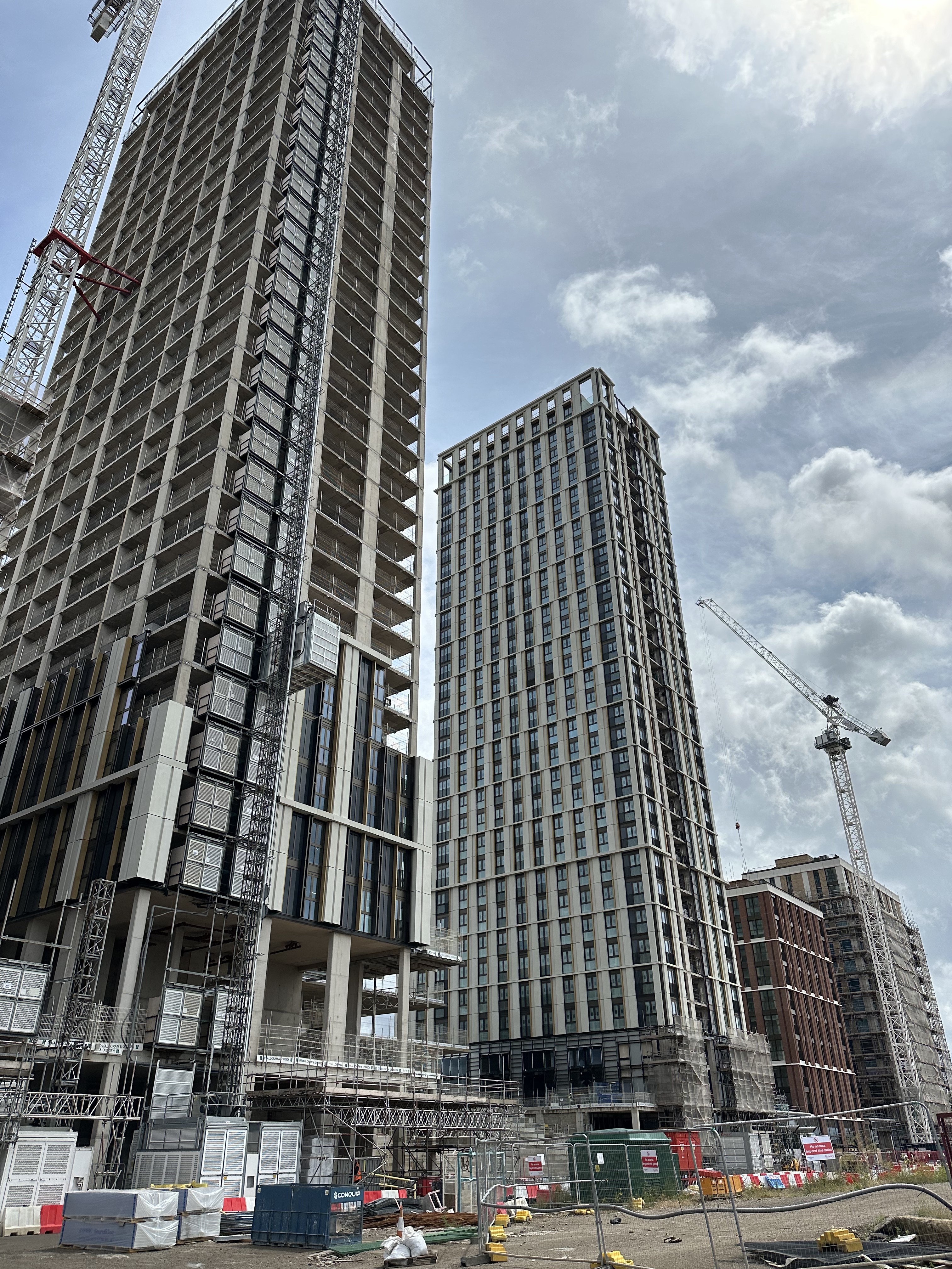 藍莎集團 - 英國樓盤、英國物業代理 | 英國買樓置業一站式服務