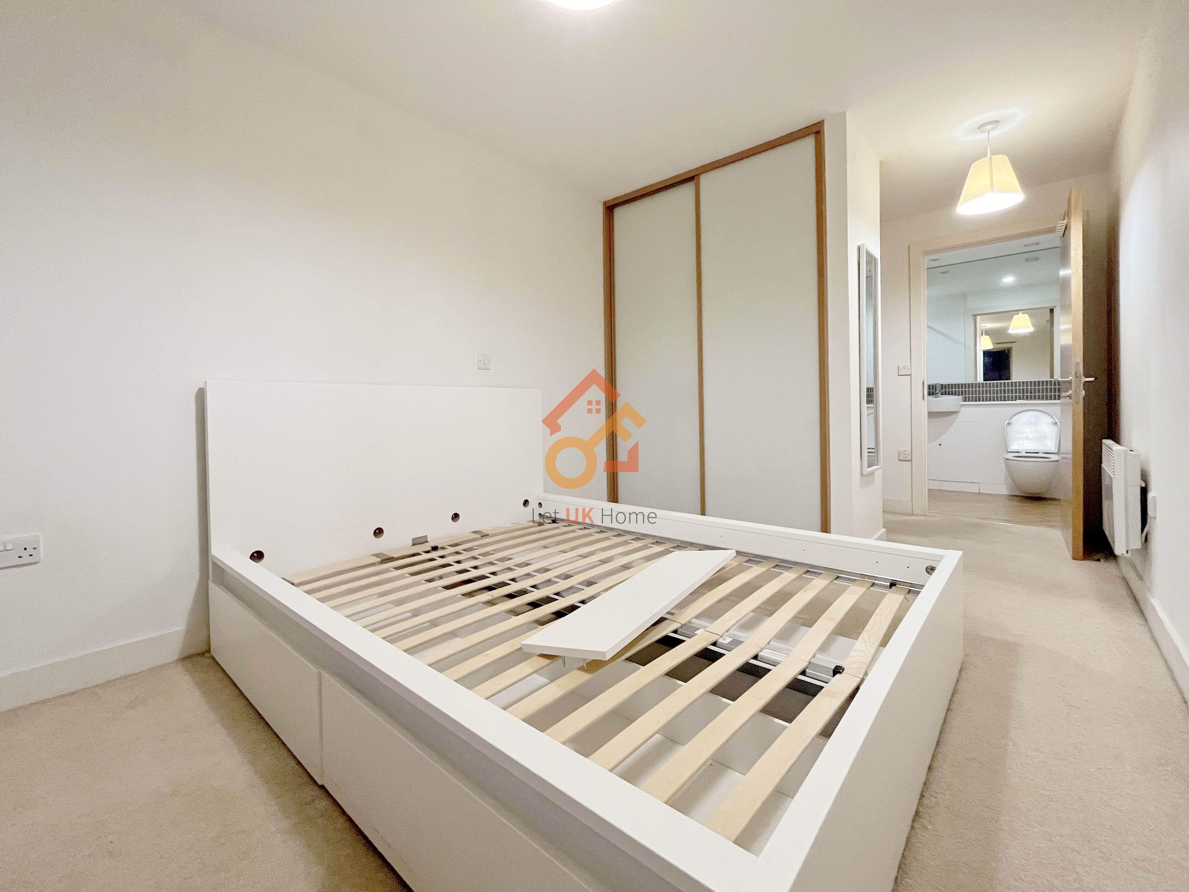 伯明翰Birmingham·2房2卫·Canal Wharf 房源图片