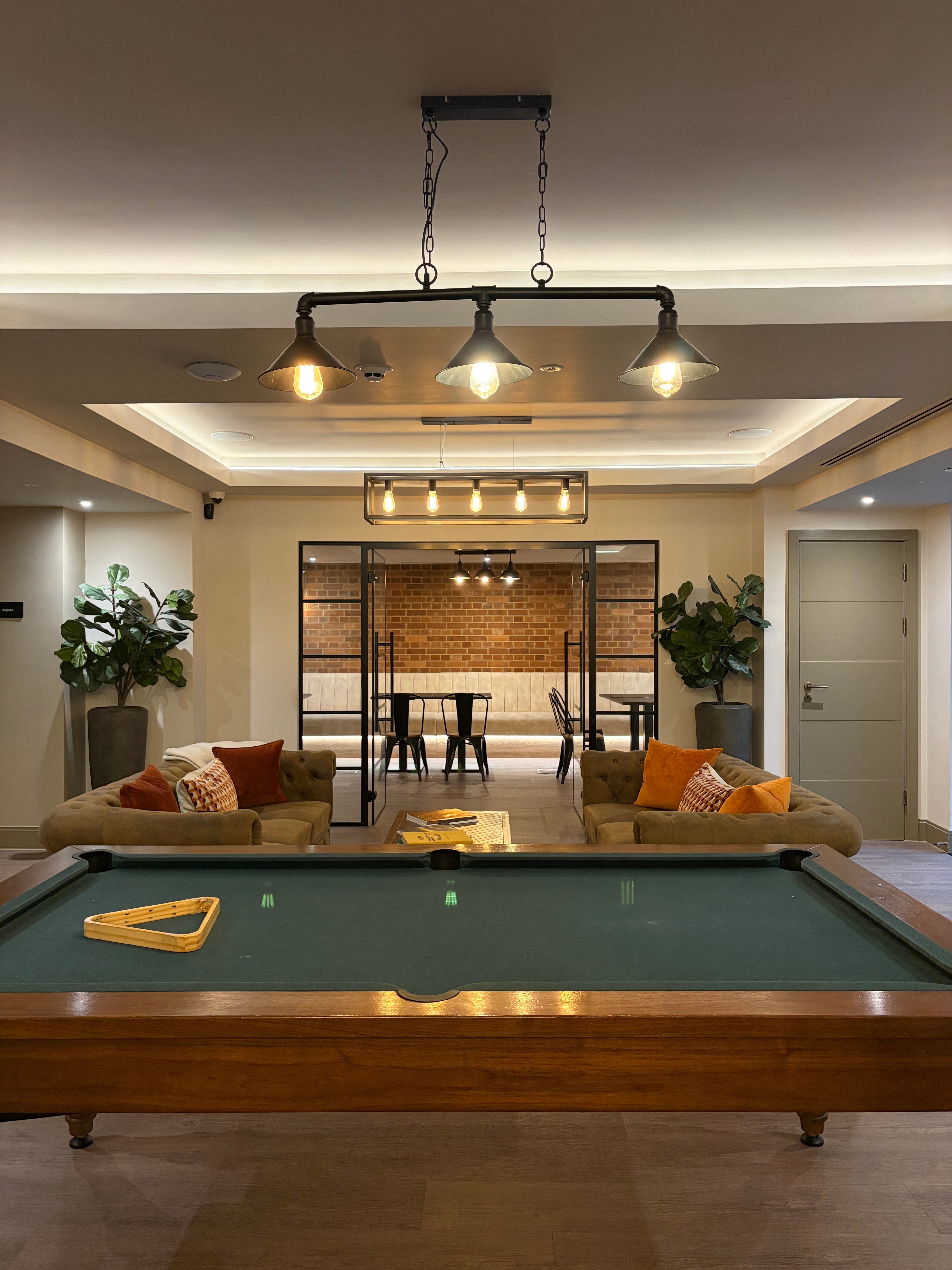 藍莎集團 - 英國樓盤、英國物業代理 | 英國買樓置業一站式服務