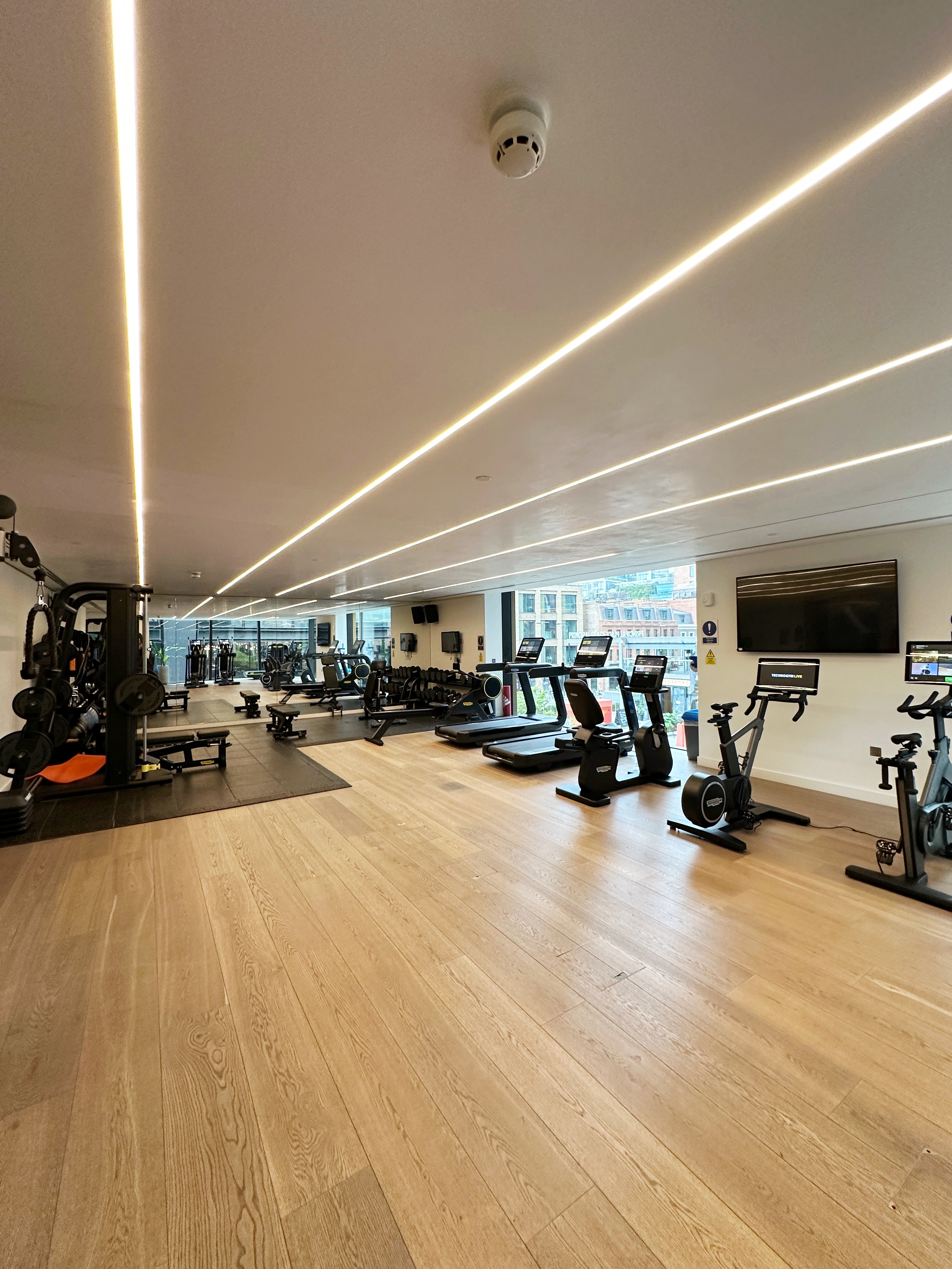 藍莎集團 | 英國置產一站式服務