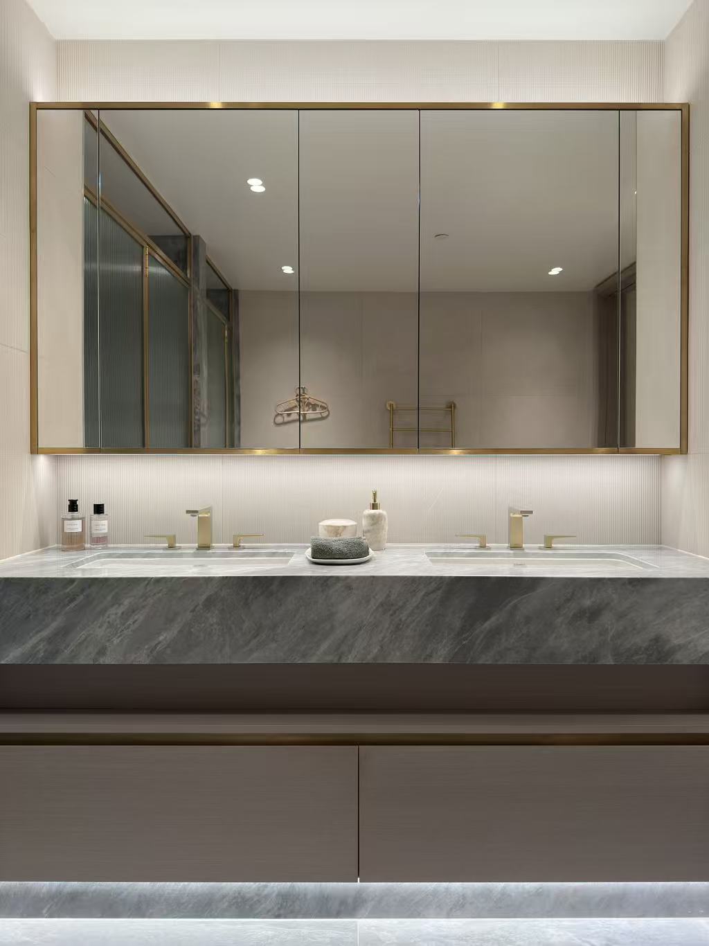 藍莎集團 | 英國置產一站式服務