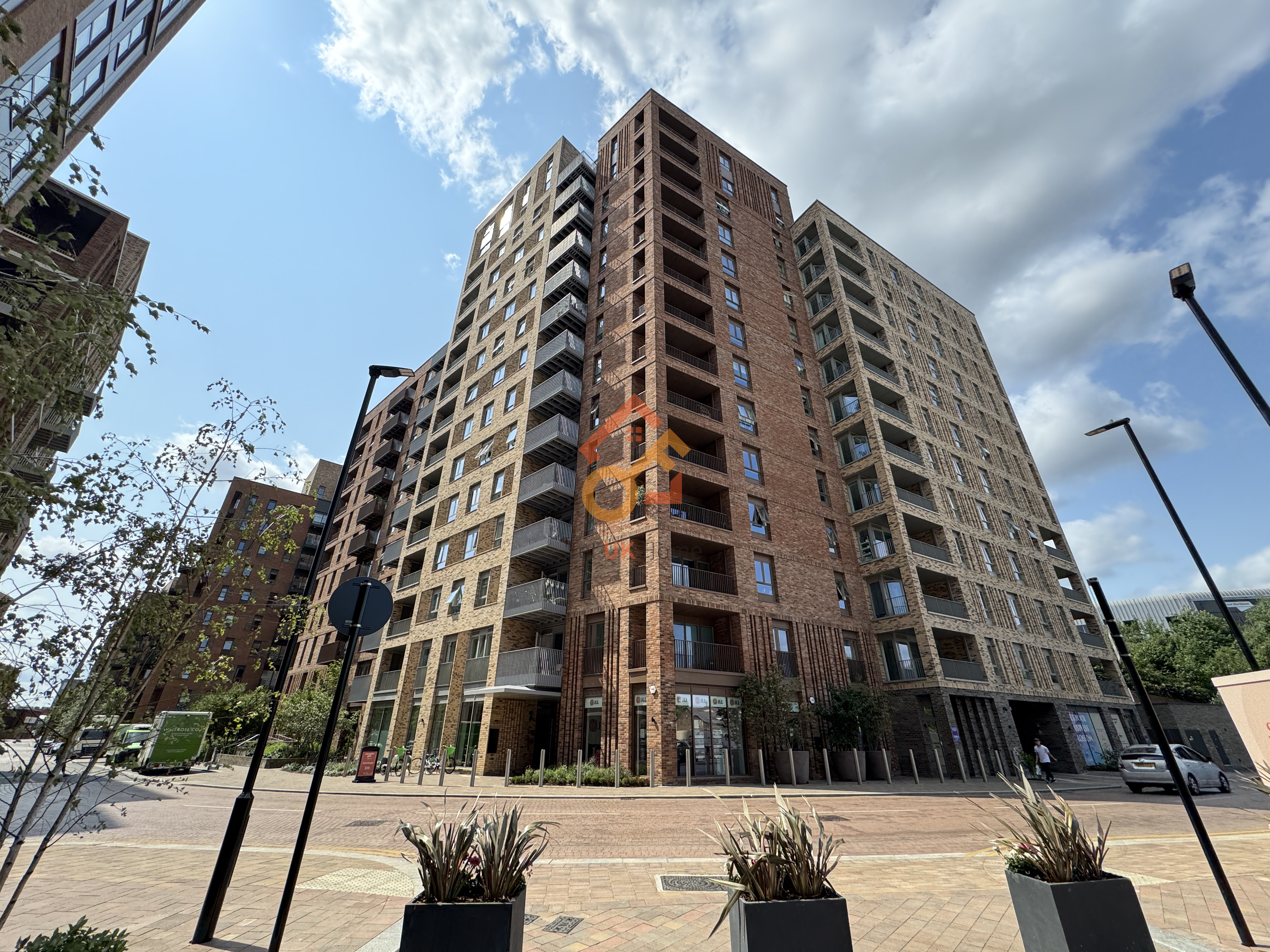 Lansha Group - UK Real Estate, UK Property Agency | One stop shop for buying and purchasing properties in the UK