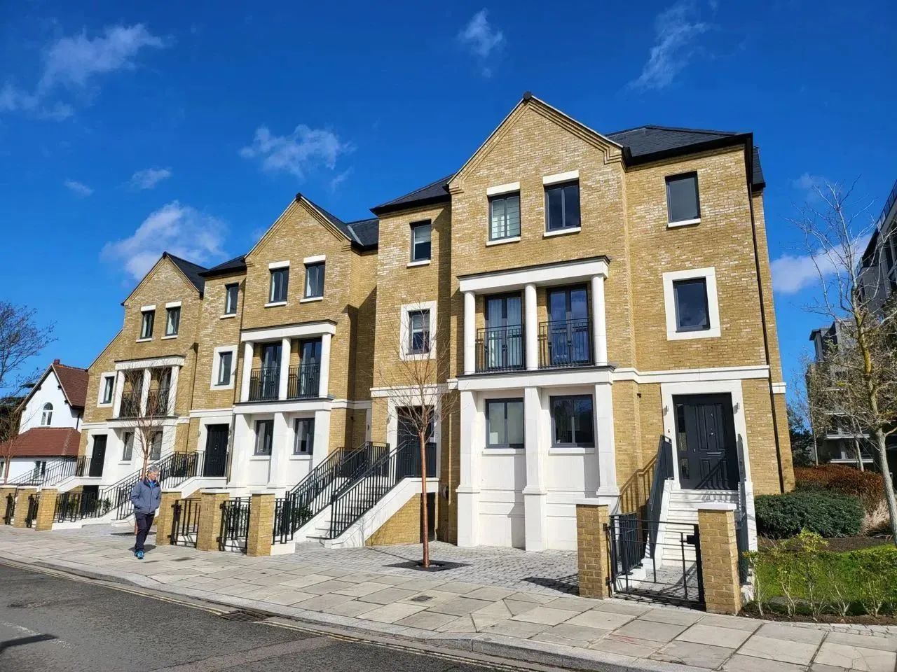 藍莎集團 | 英國置產一站式服務