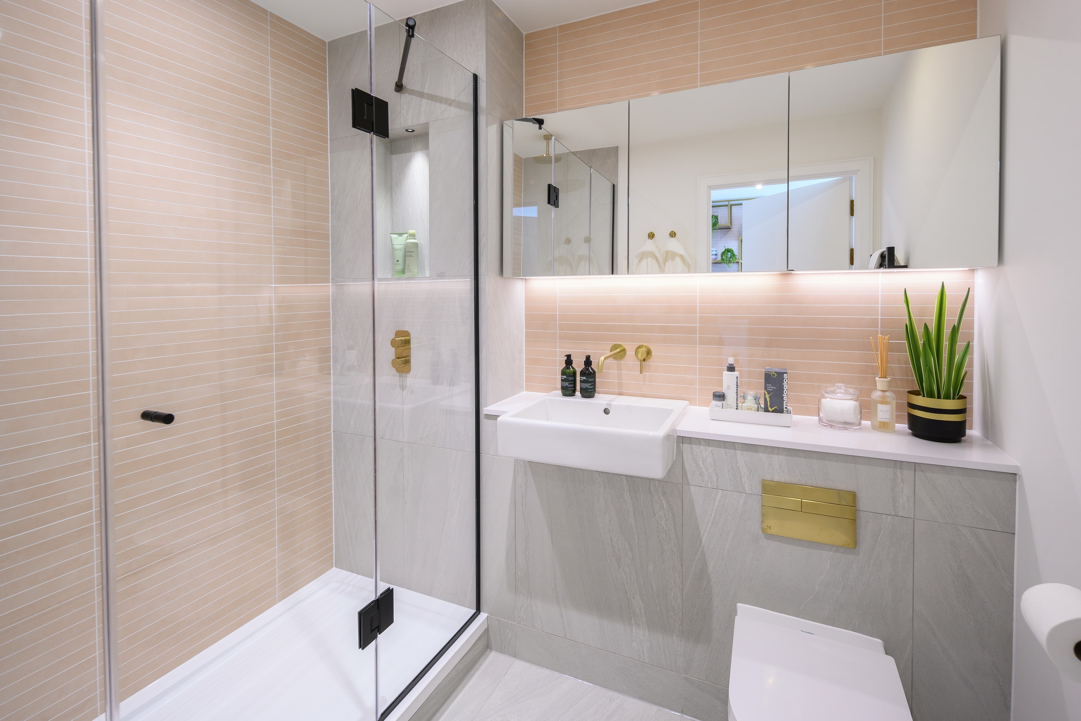 藍莎集團 - 英國樓盤、英國物業代理 | 英國買樓置業一站式服務