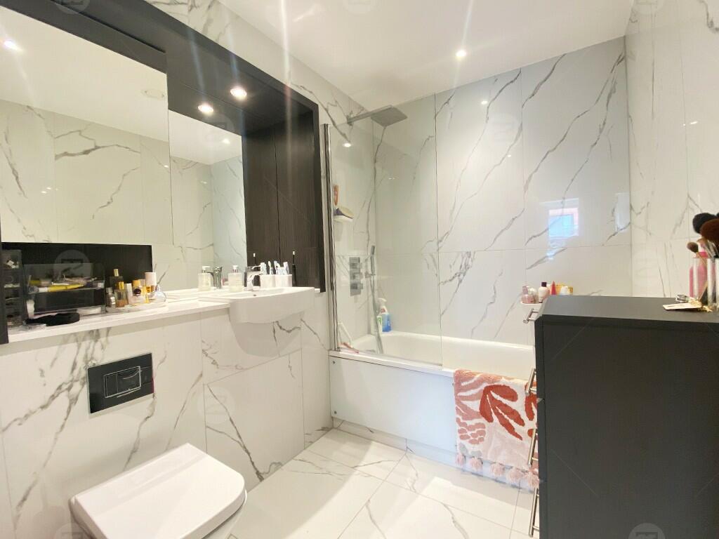 藍莎集團 | 英國置產一站式服務