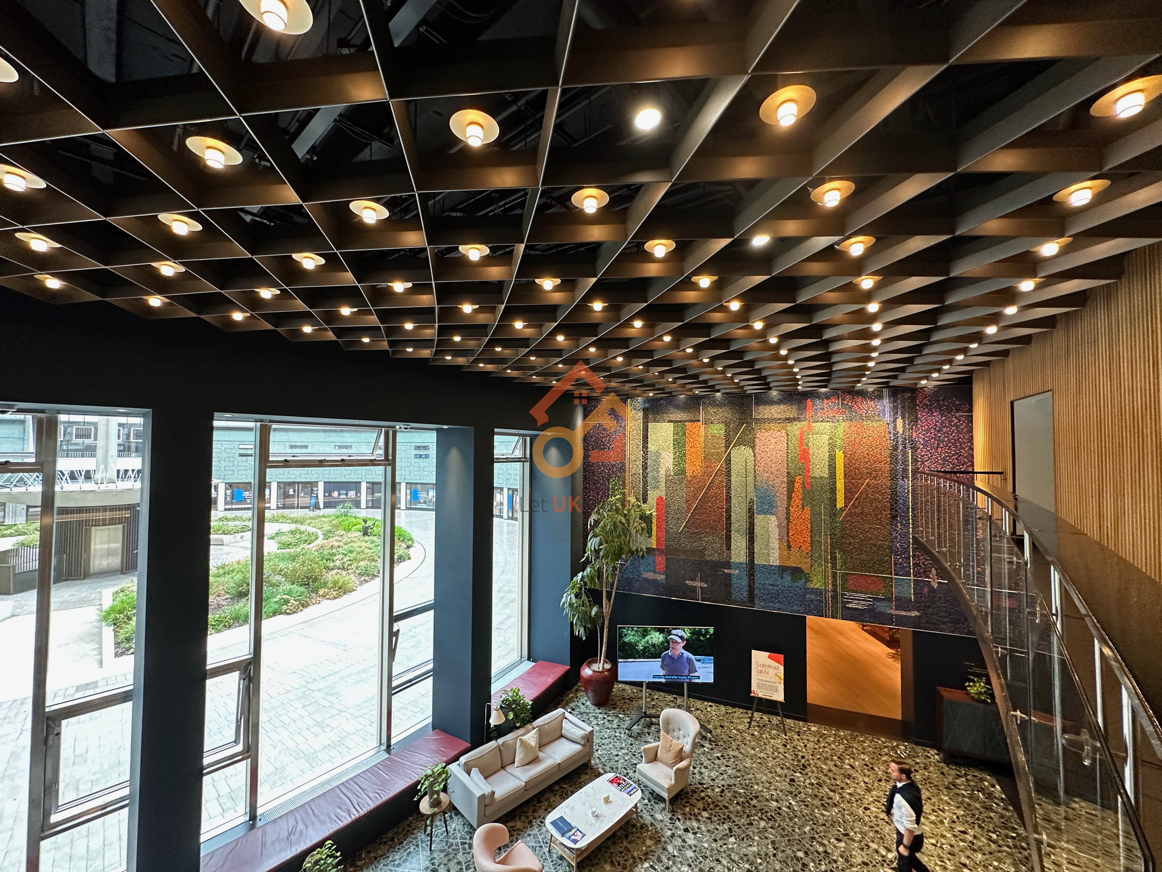 伦敦White City·2房·Wood Crescent 项目配套