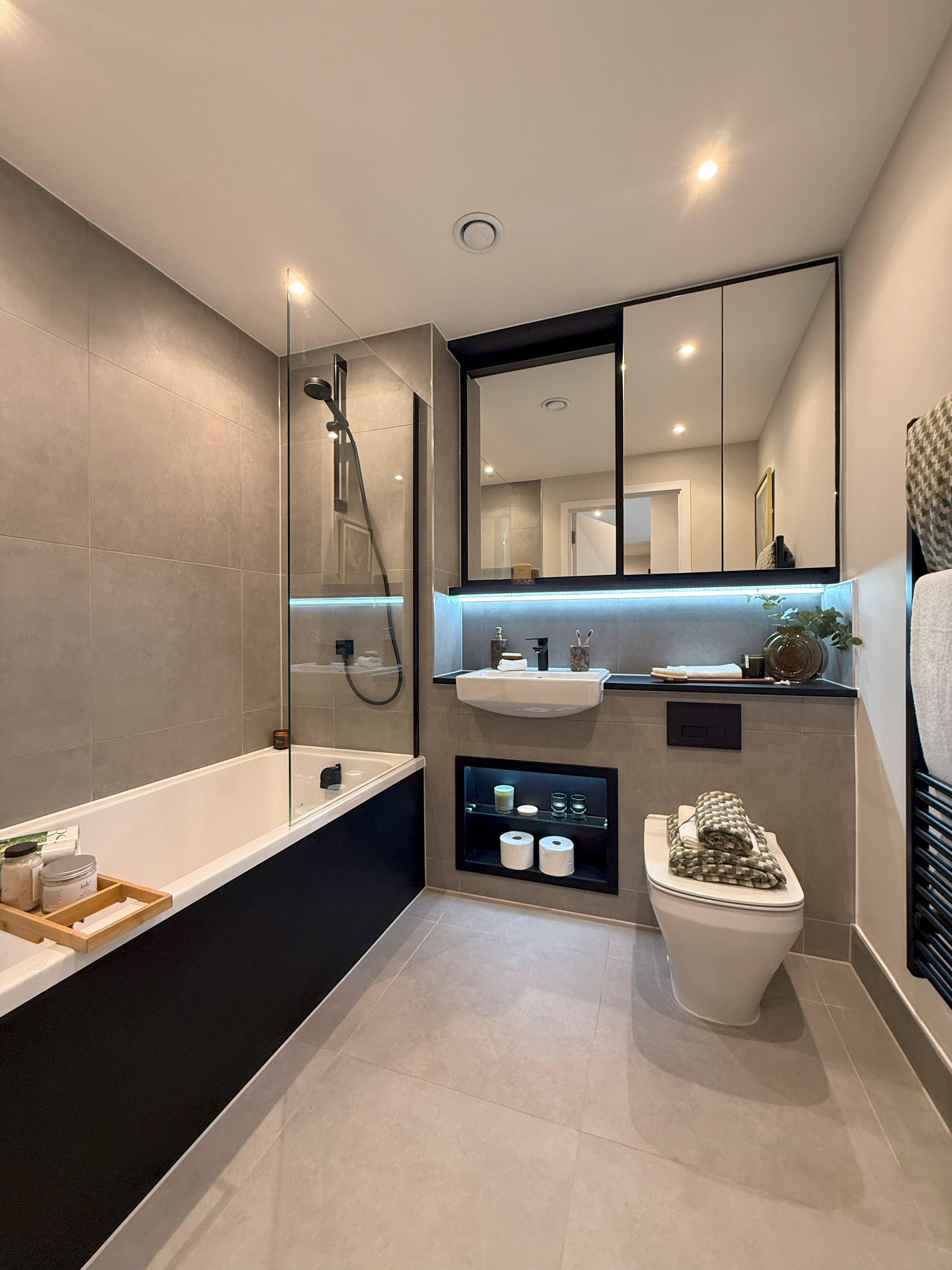 藍莎集團 | 英國置產一站式服務